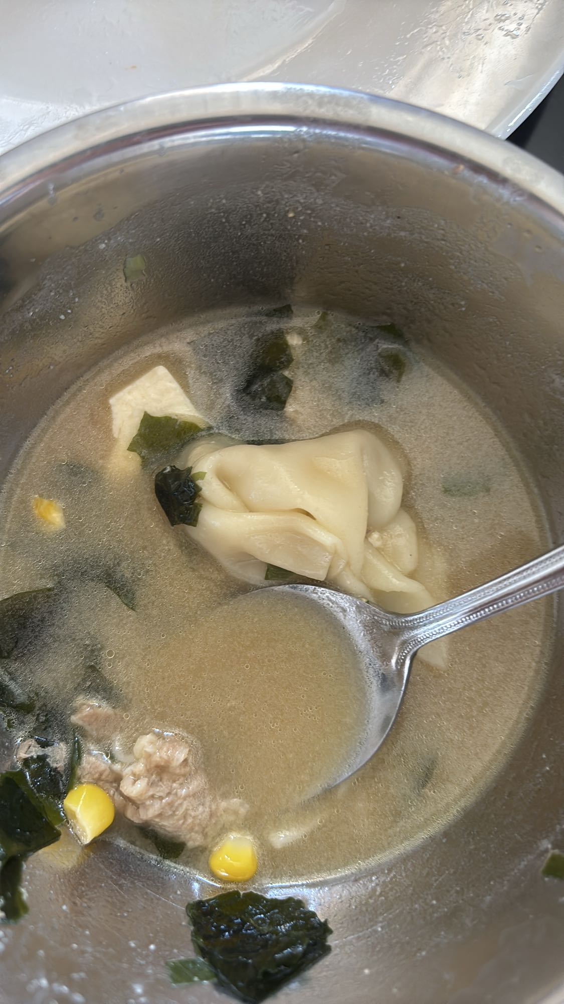 Dumpling Seaweed Soup