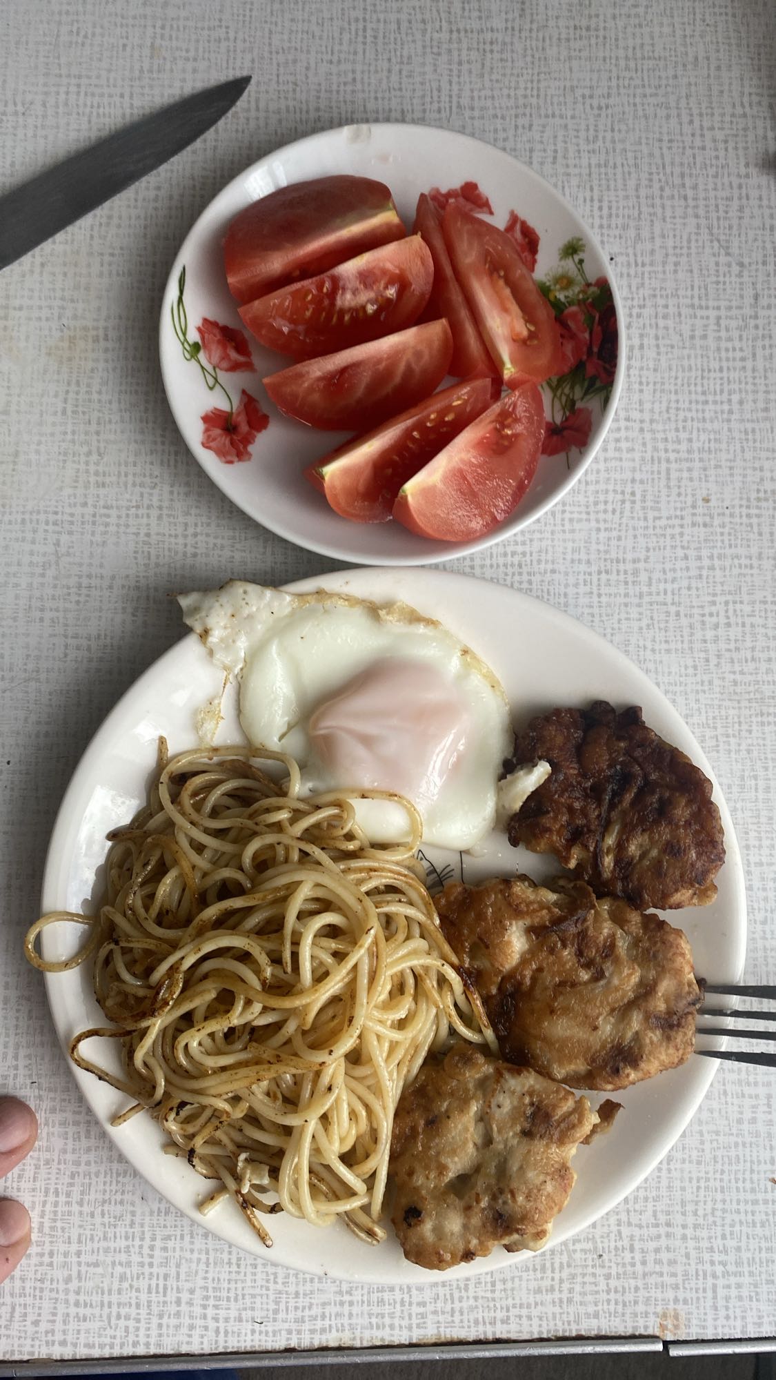 Котлеты с макаронами и яйцом