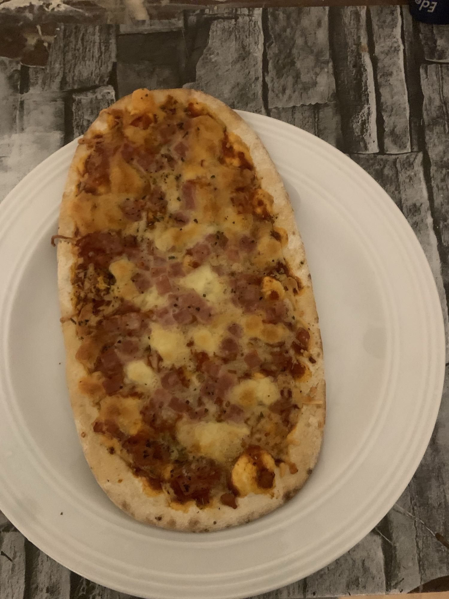 Pizza jambon fromage