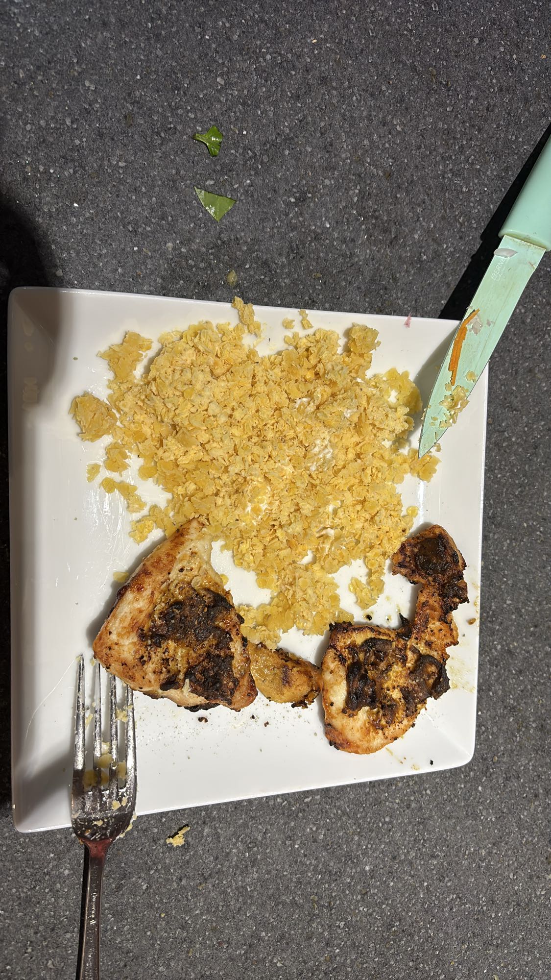 Poulet grillé et céréales