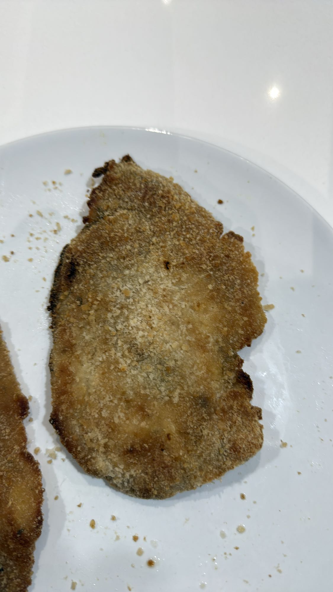Milanesa de res empanizada