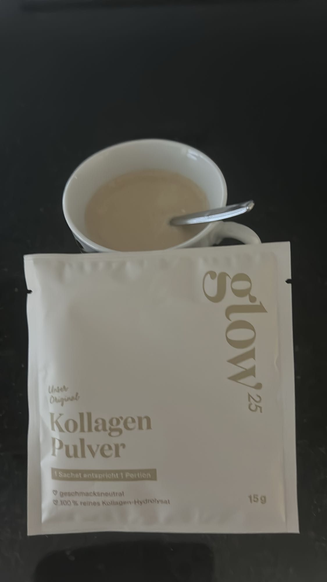 Kaffee mit Kollagenpulver