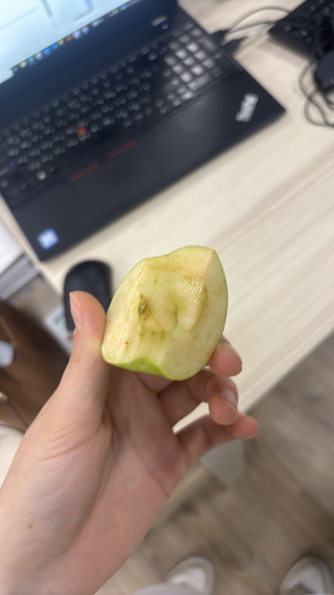Green apple slice