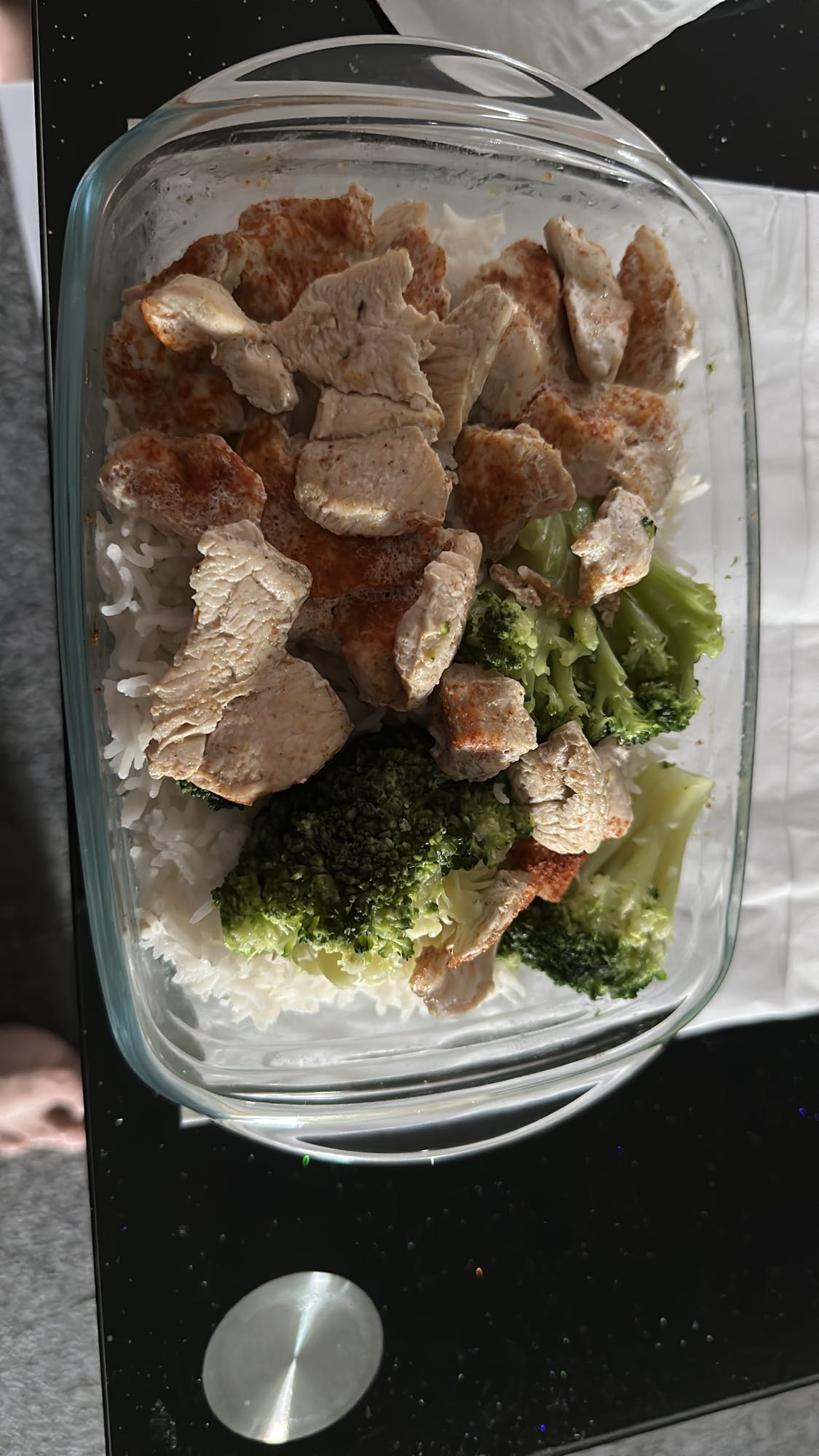 Kip met rijst en broccoli