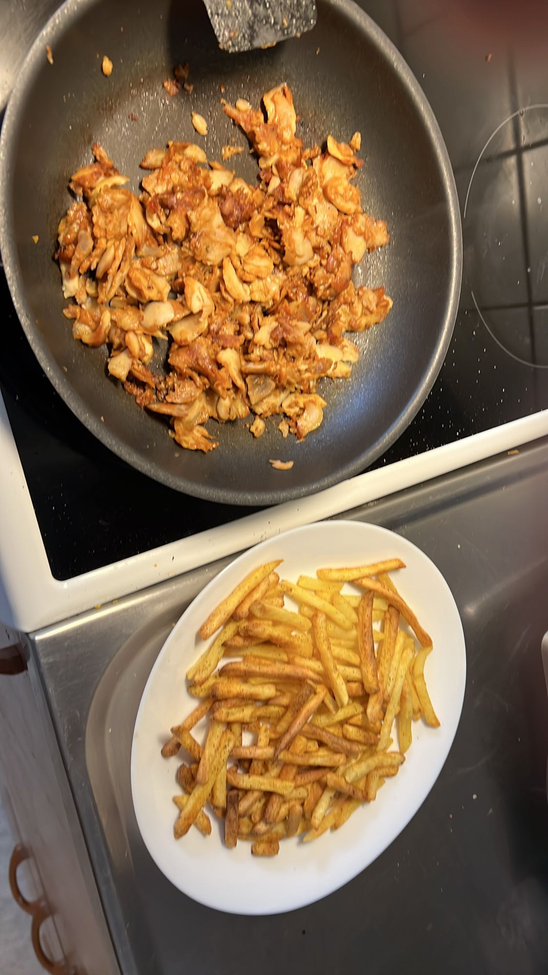 Kycklingkebab med pommes