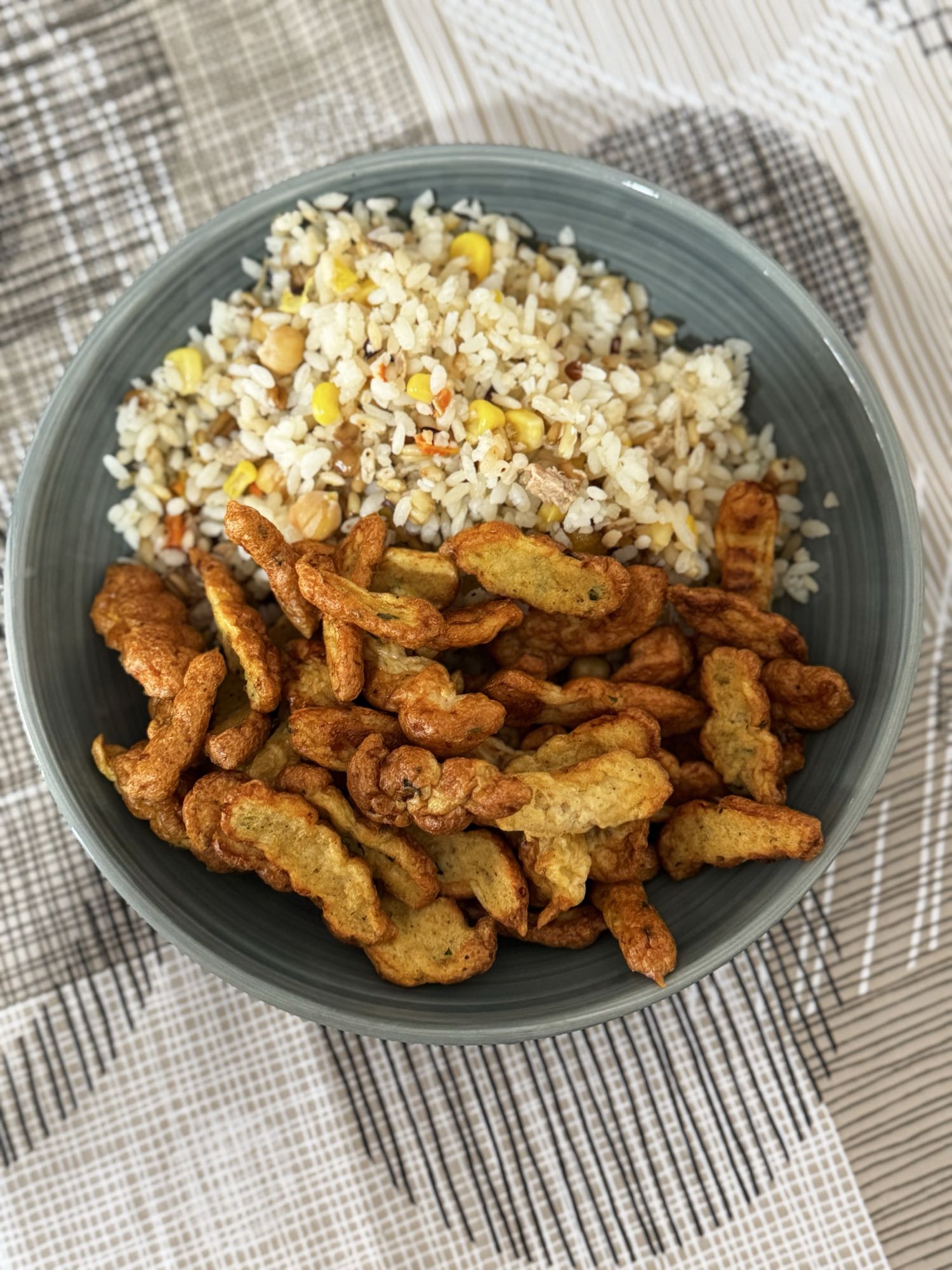 Rice with air fried chicken and egg