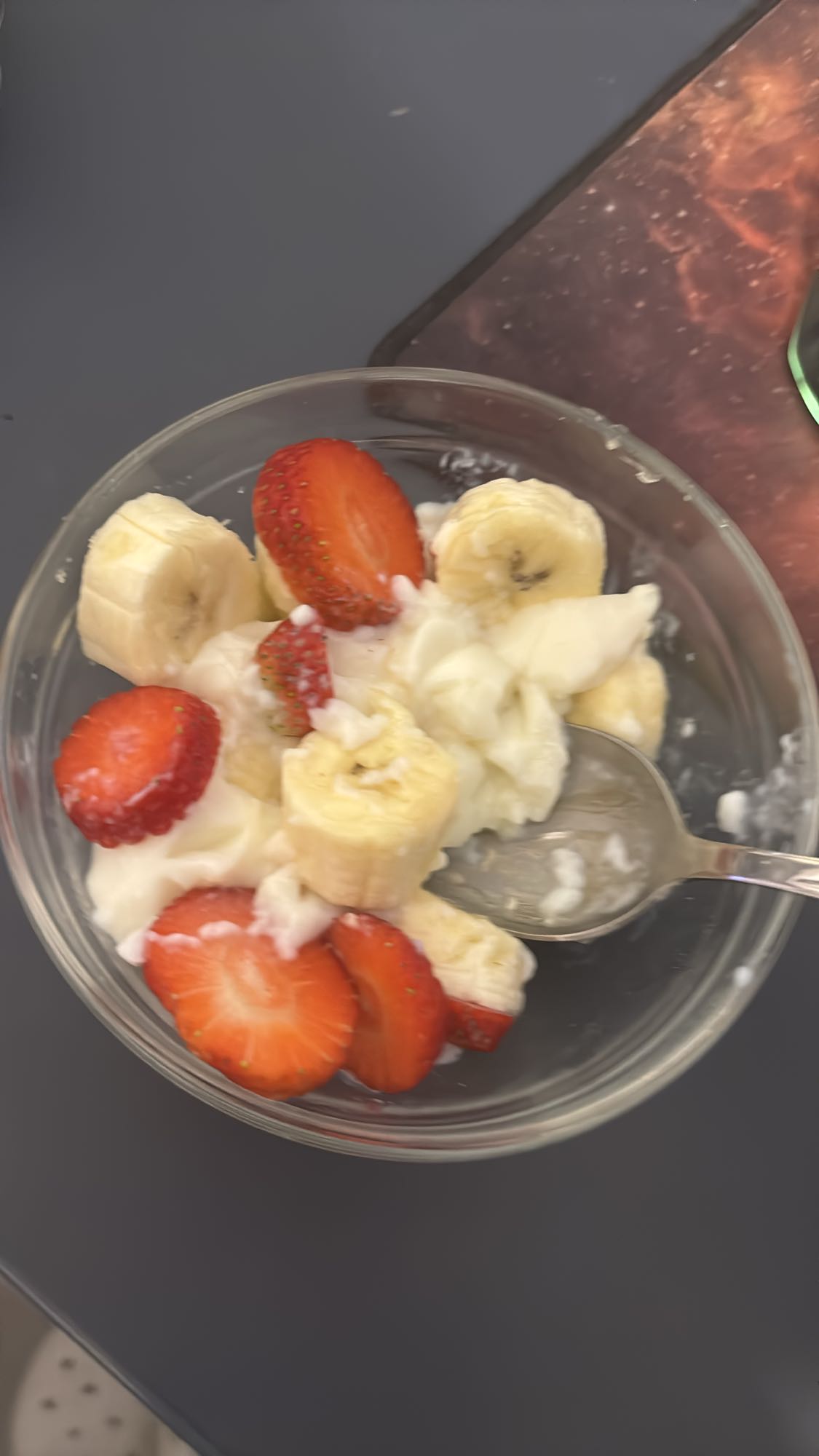 фрукты с йогуртом