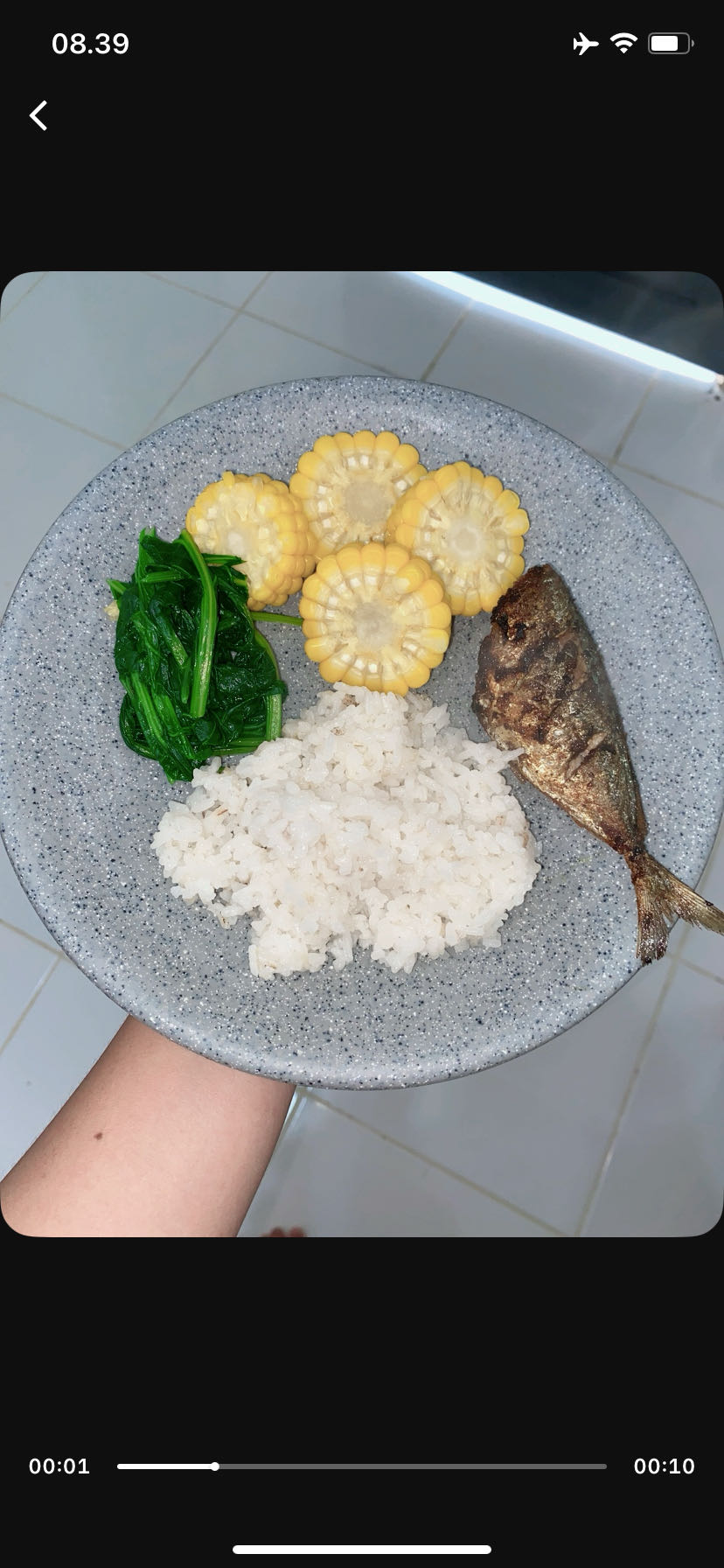 Nasi, ikan, jagung, bayam