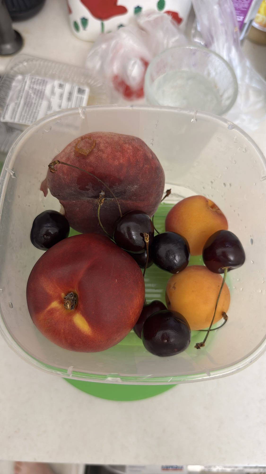 Летние фрукты