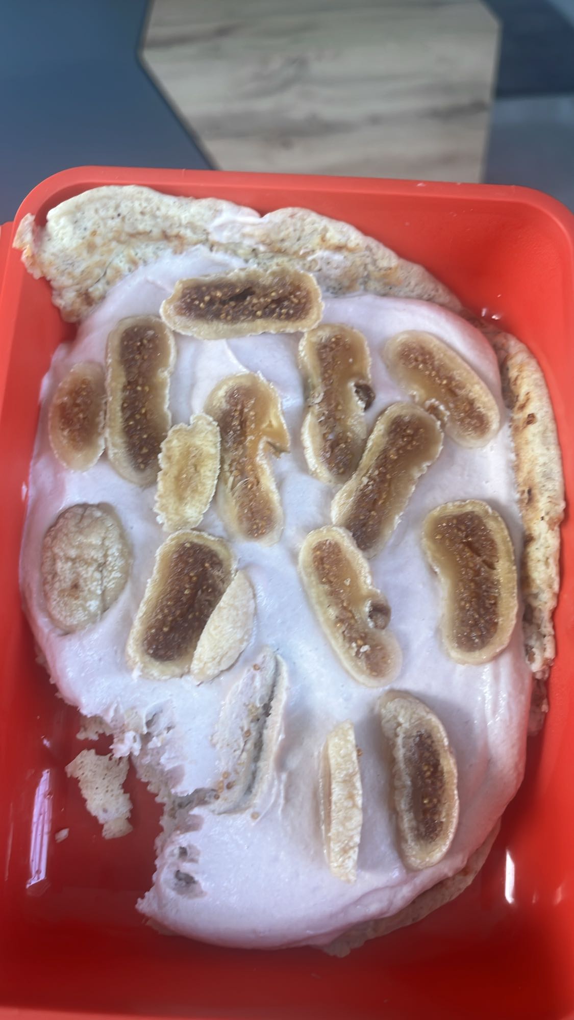 Omlet cu iaurt și smochine