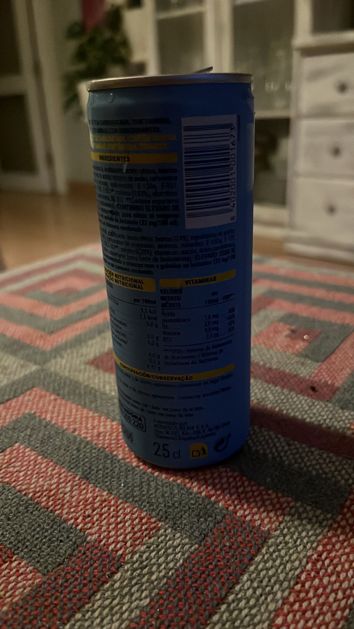 bebida energética lata