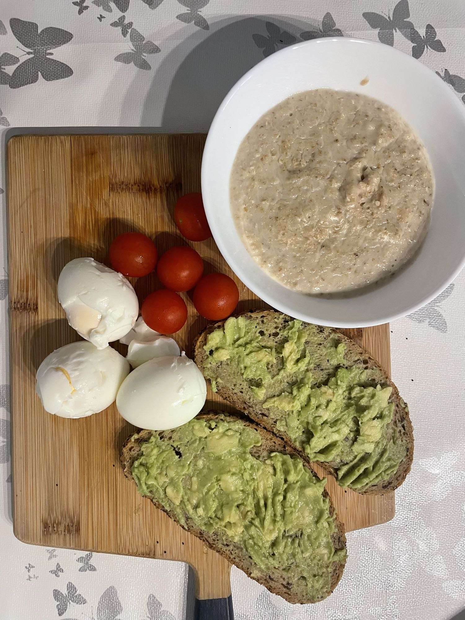 Avocado Toast & Haferflocken