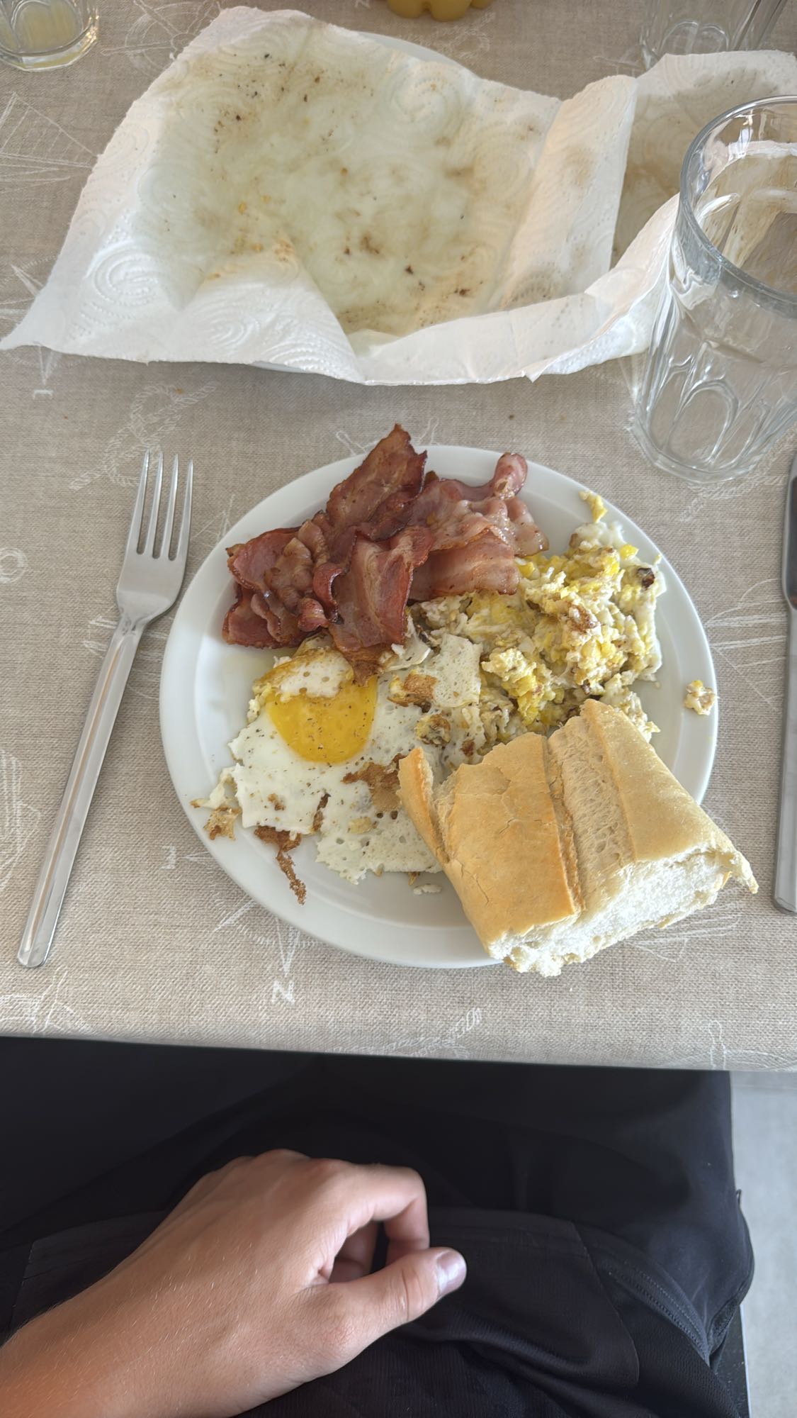 Ontbijt met spek en eieren