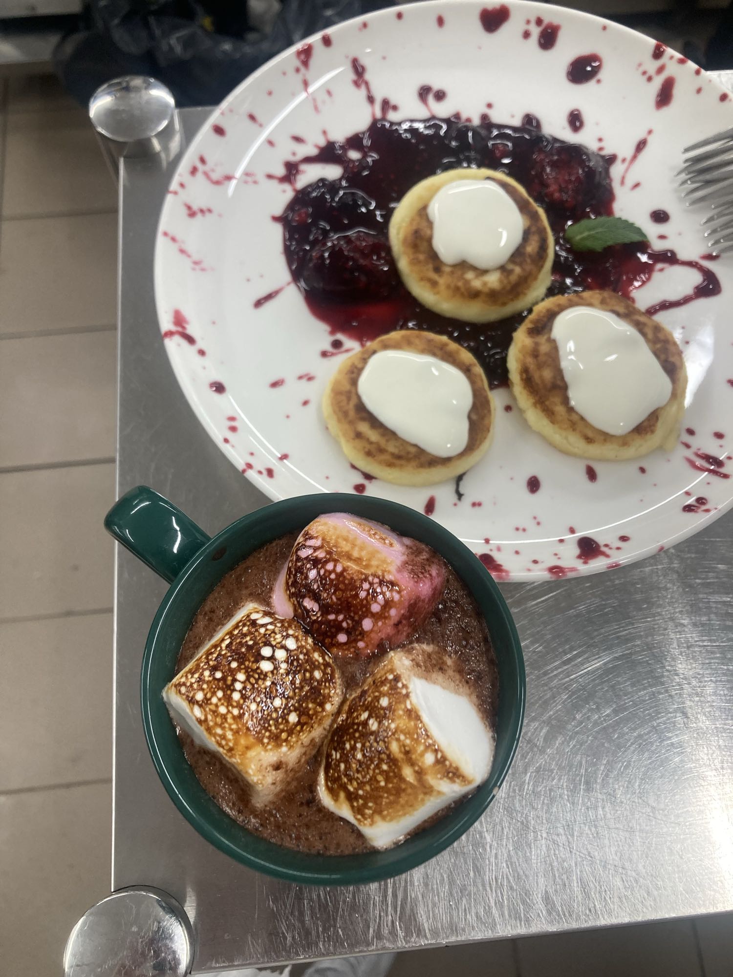 Cheese pancakes & cocoa