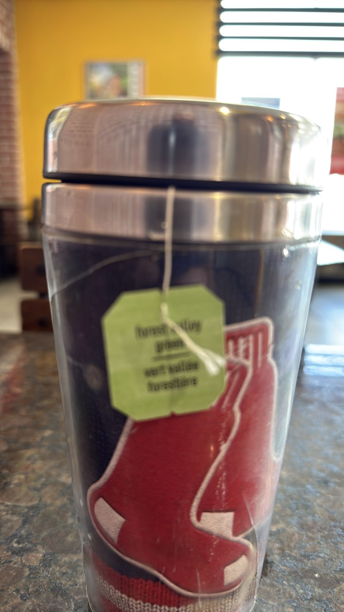 thé vert en gobelet