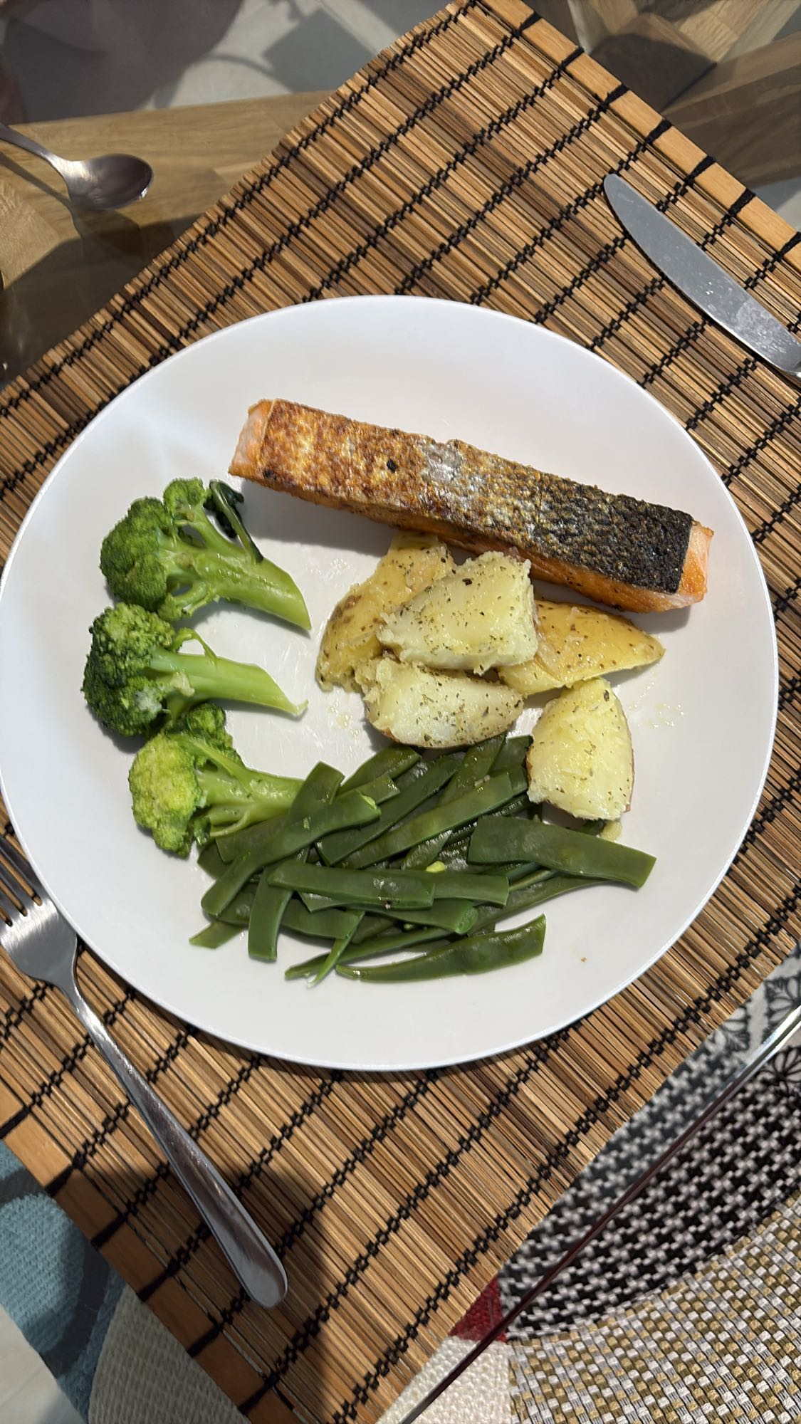 Salmon Veggie Plate