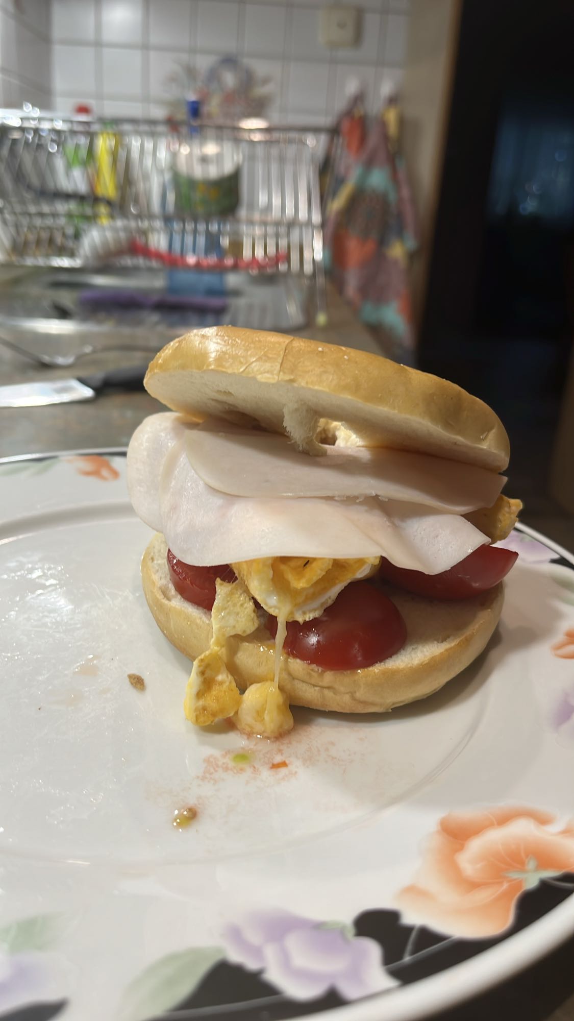 Sándwich de pavo y huevo