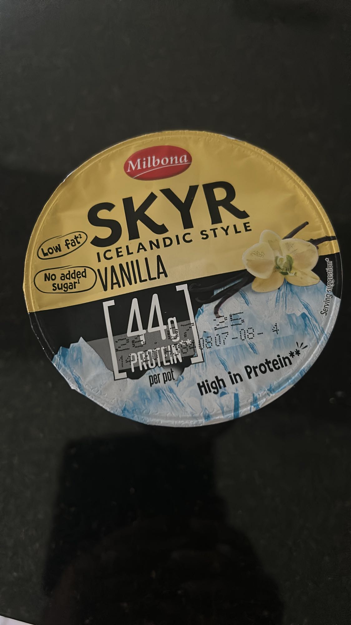Skyr Vanille Becher