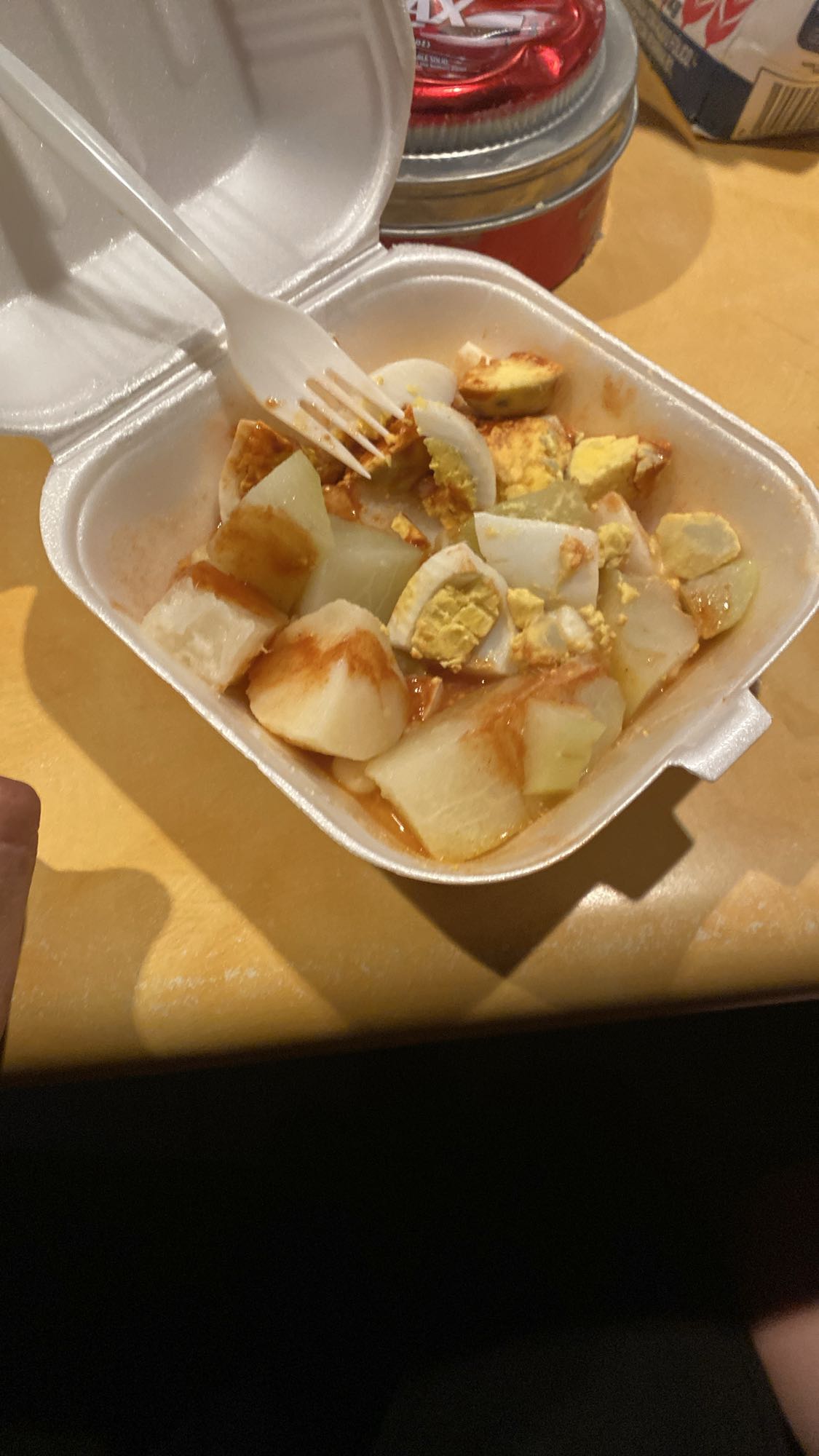 papas con huevo y salsa