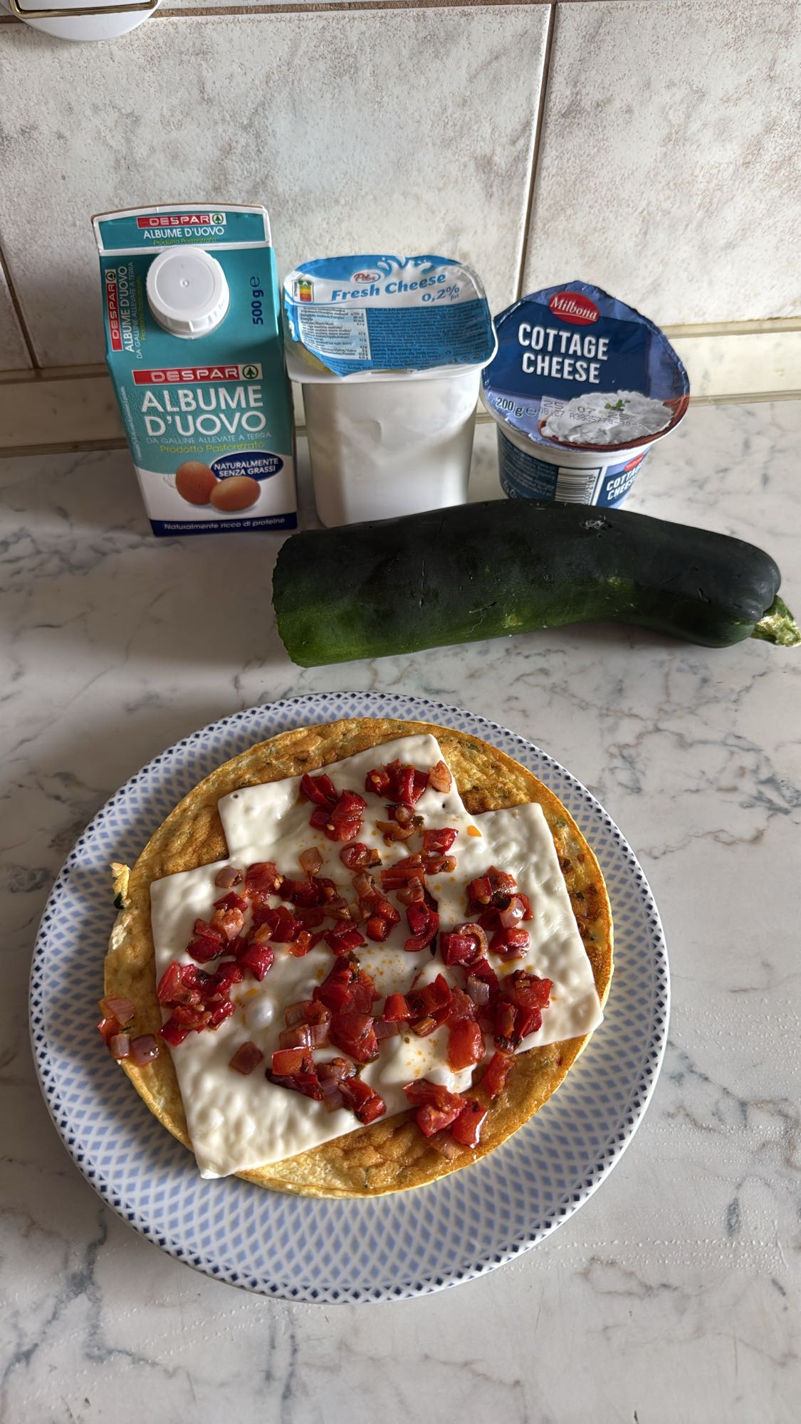 Egg white veggie omelette