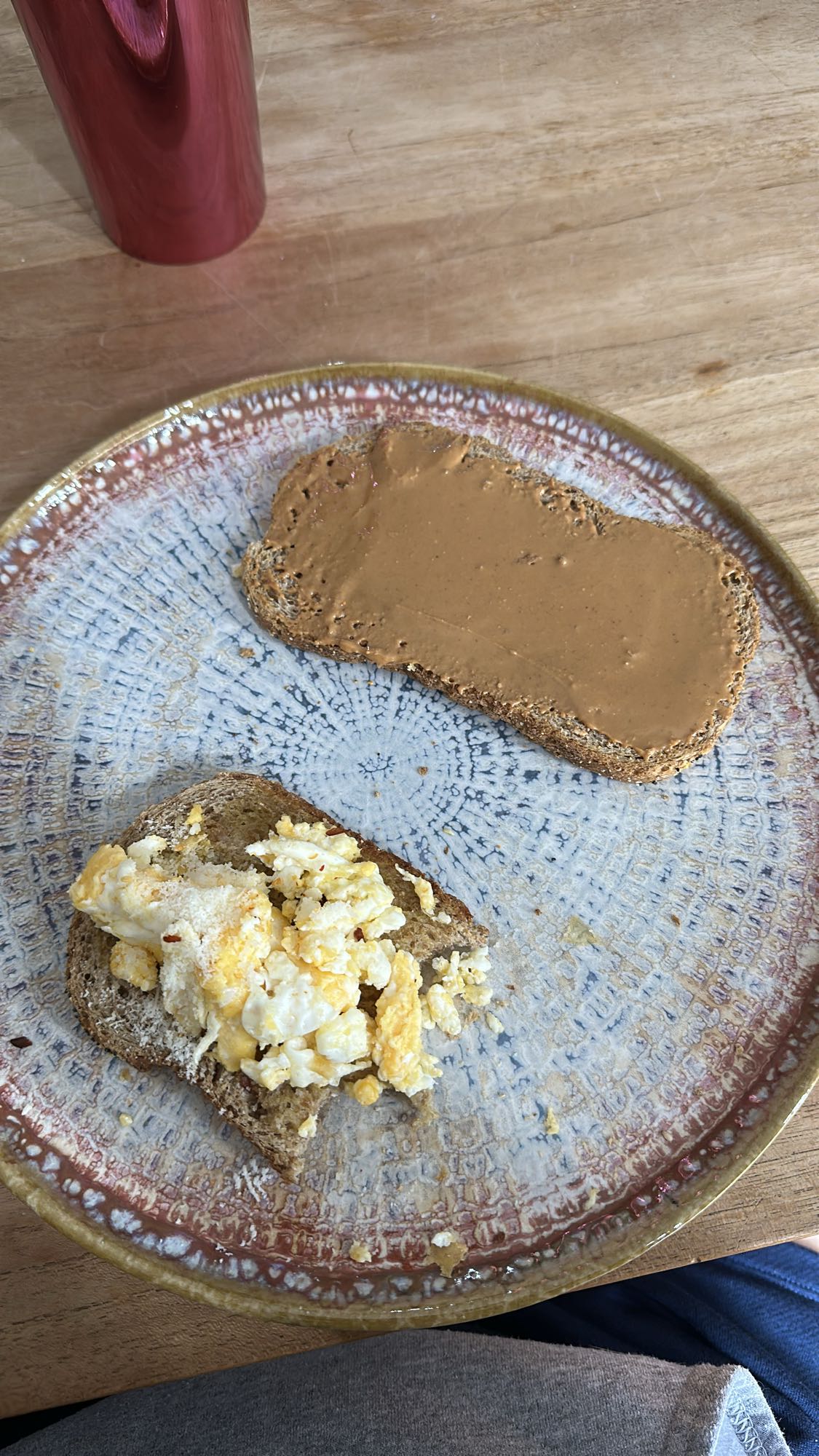 Twee volkoren boterhammen