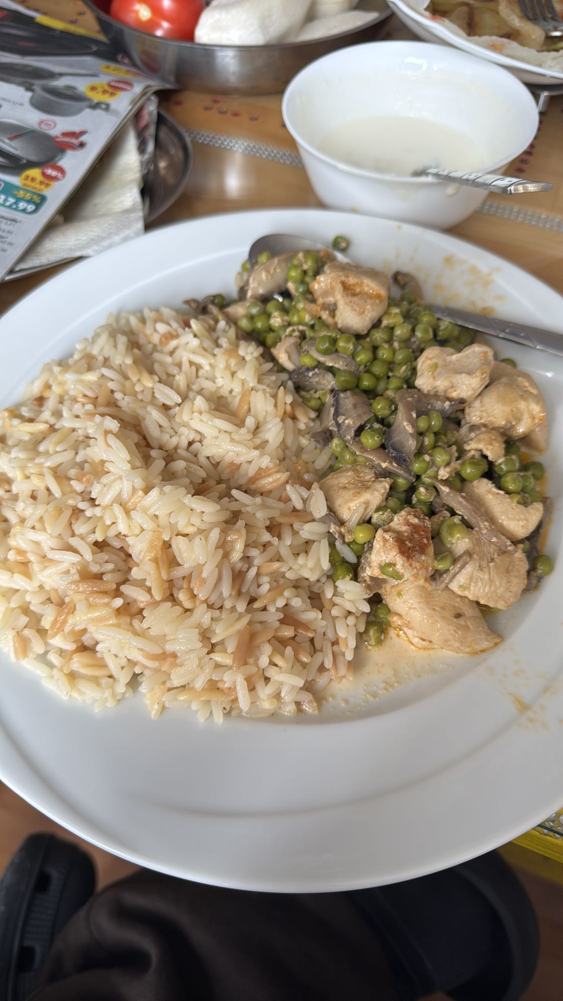 Tavuklu bezelyeli pilav