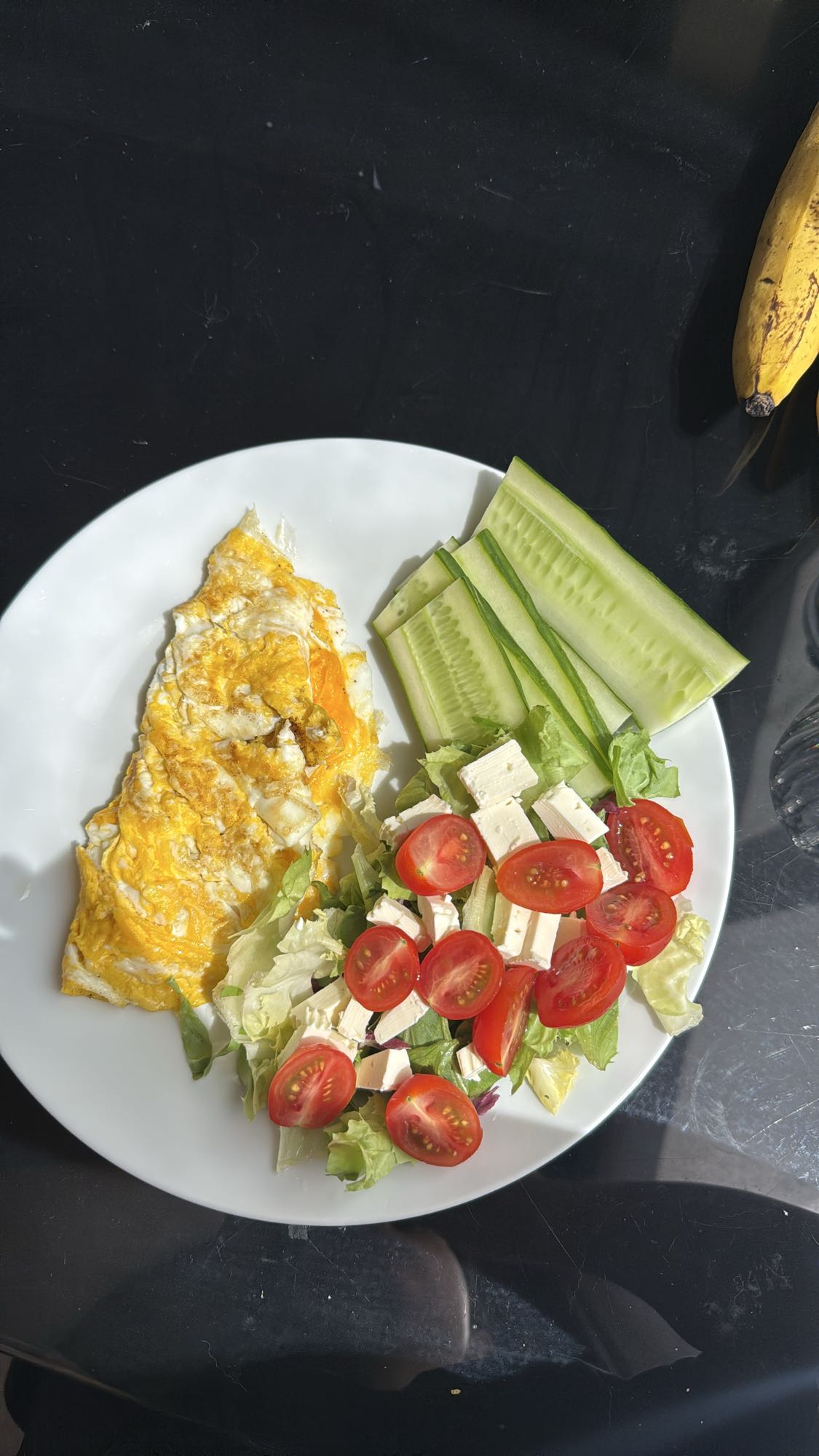 Omelette & Salad Plate