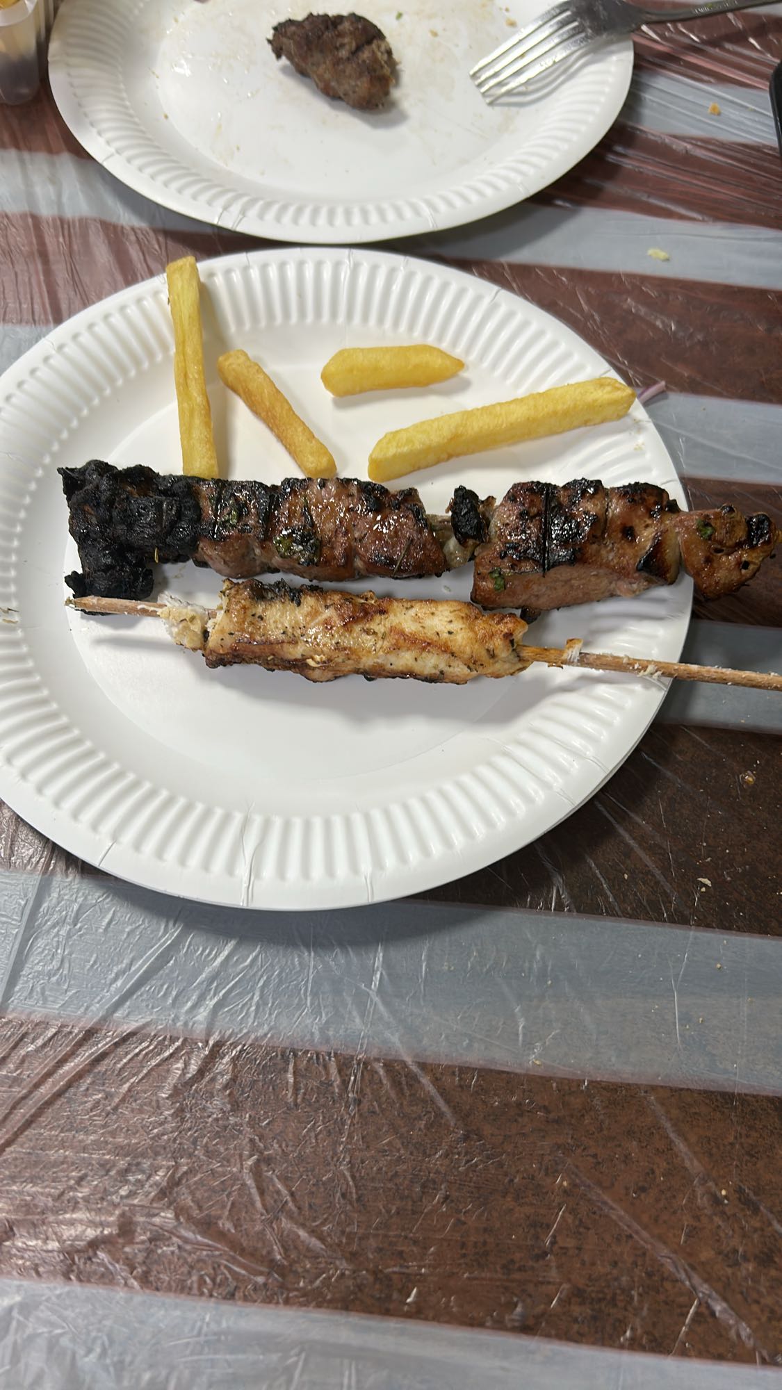 Brochettes et frites