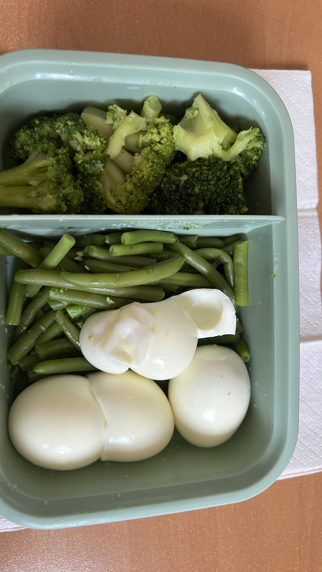 Yumurta ve Sebze Kutusu