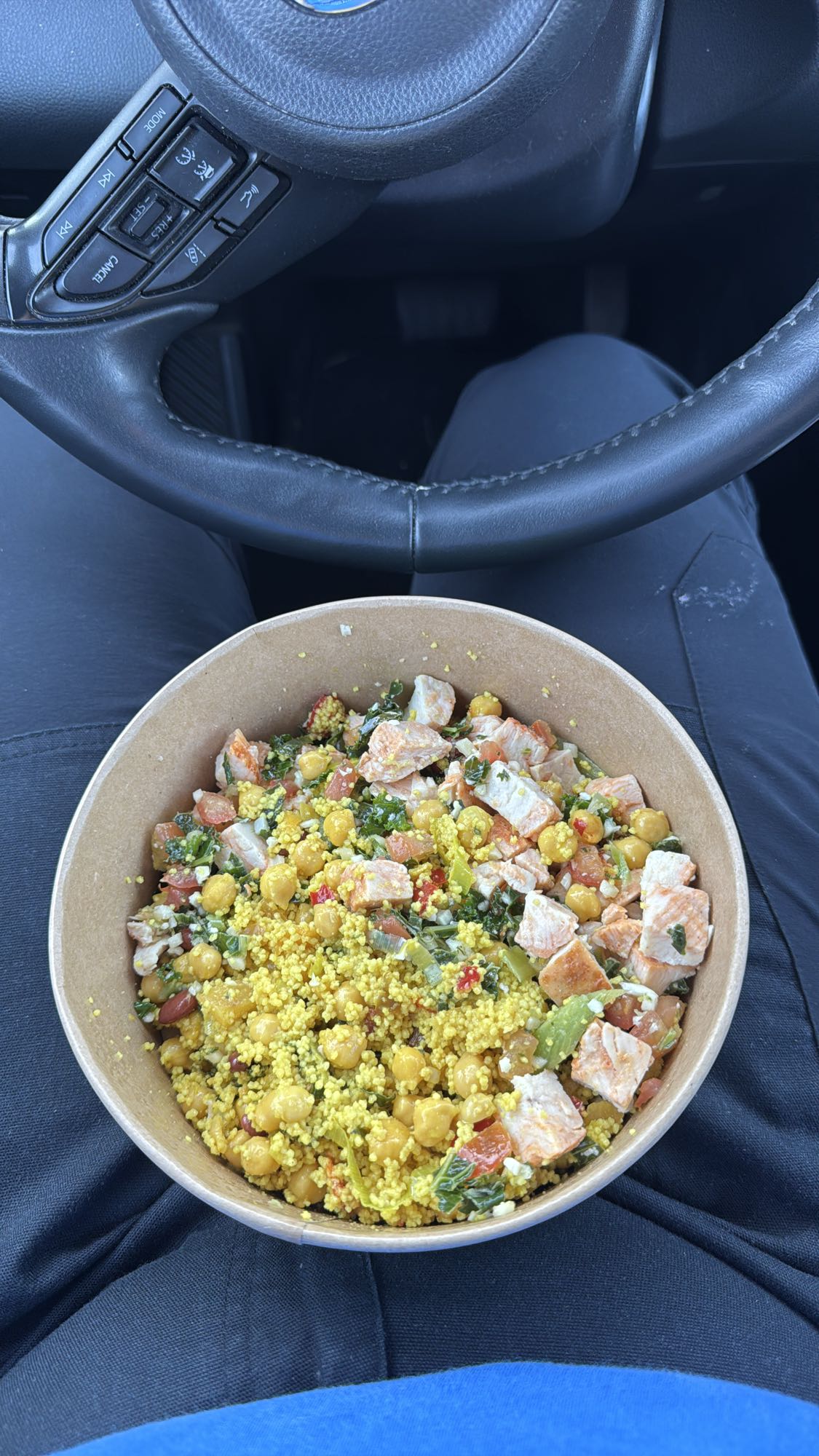 Kyckling couscous skål