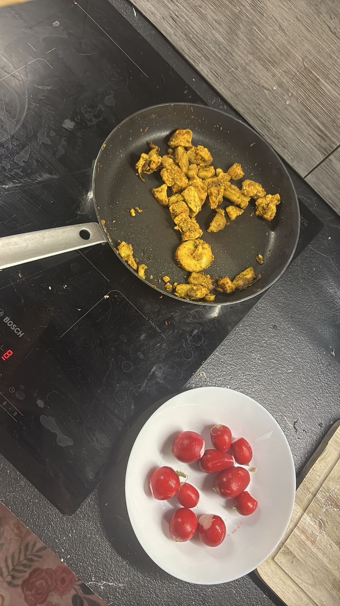 Kurczak z rzodkiewkami