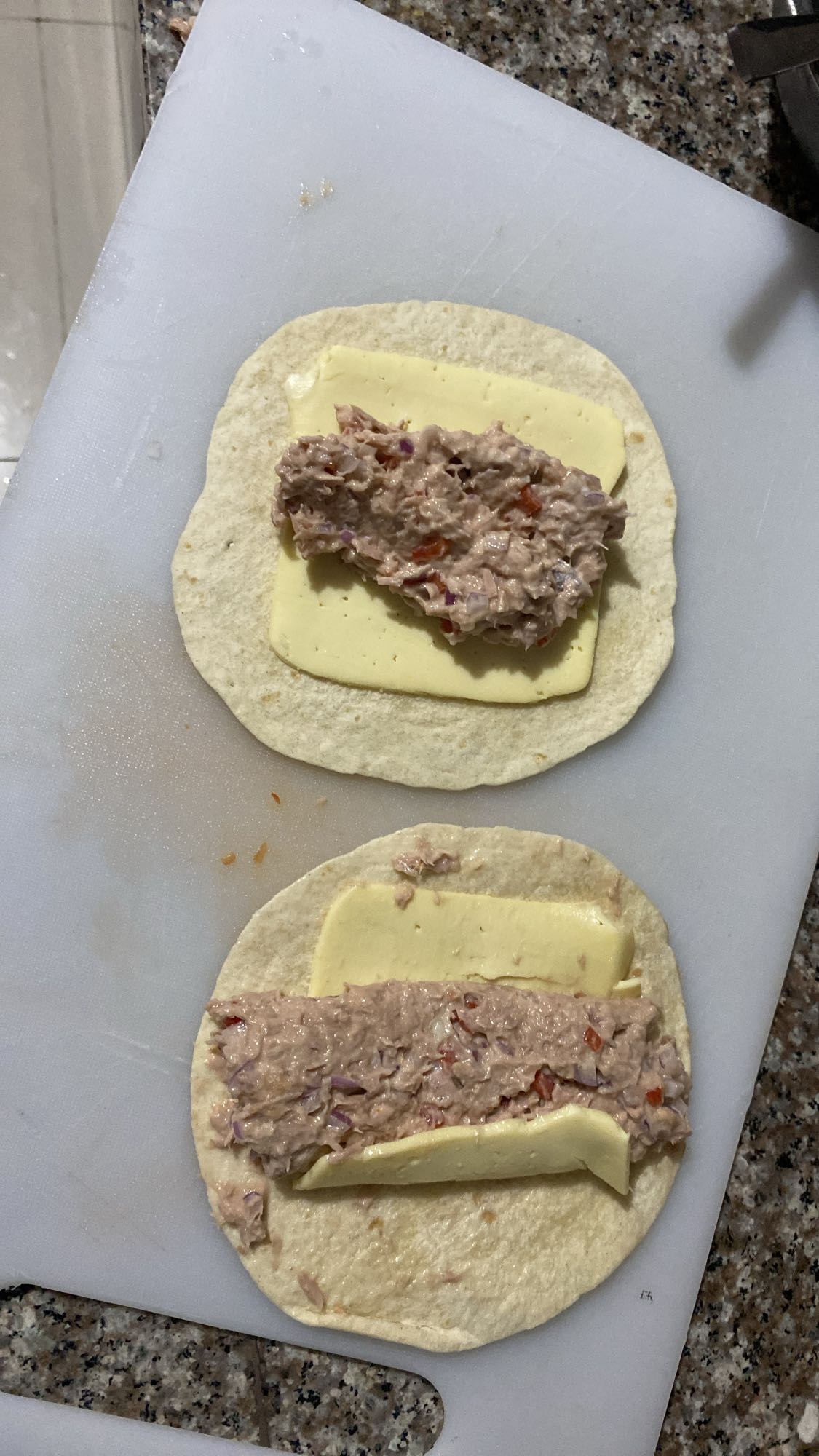 tortillas de atún y queso