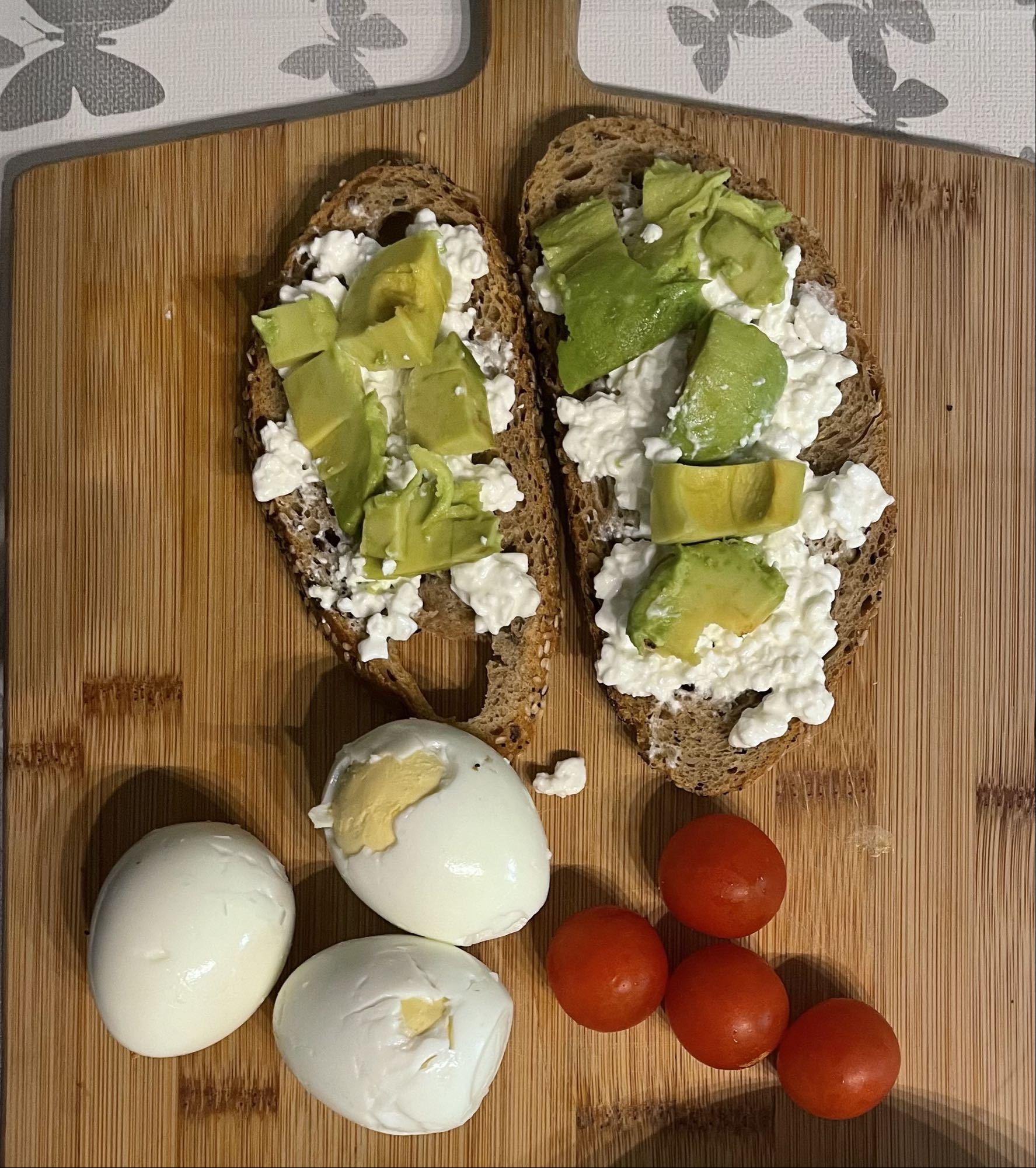 Avocado Egg Toast