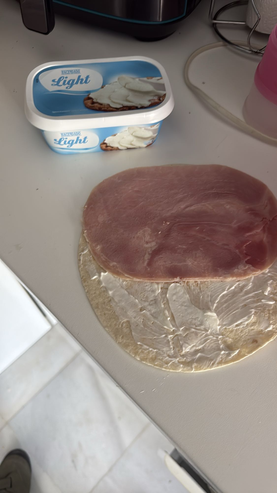 Wrap de jamón y queso crema