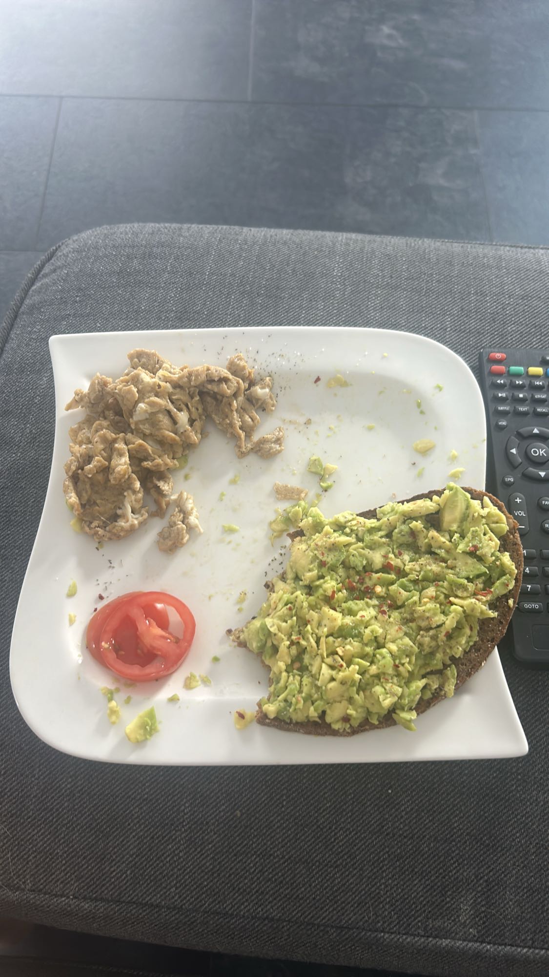 Avocado toast met ei