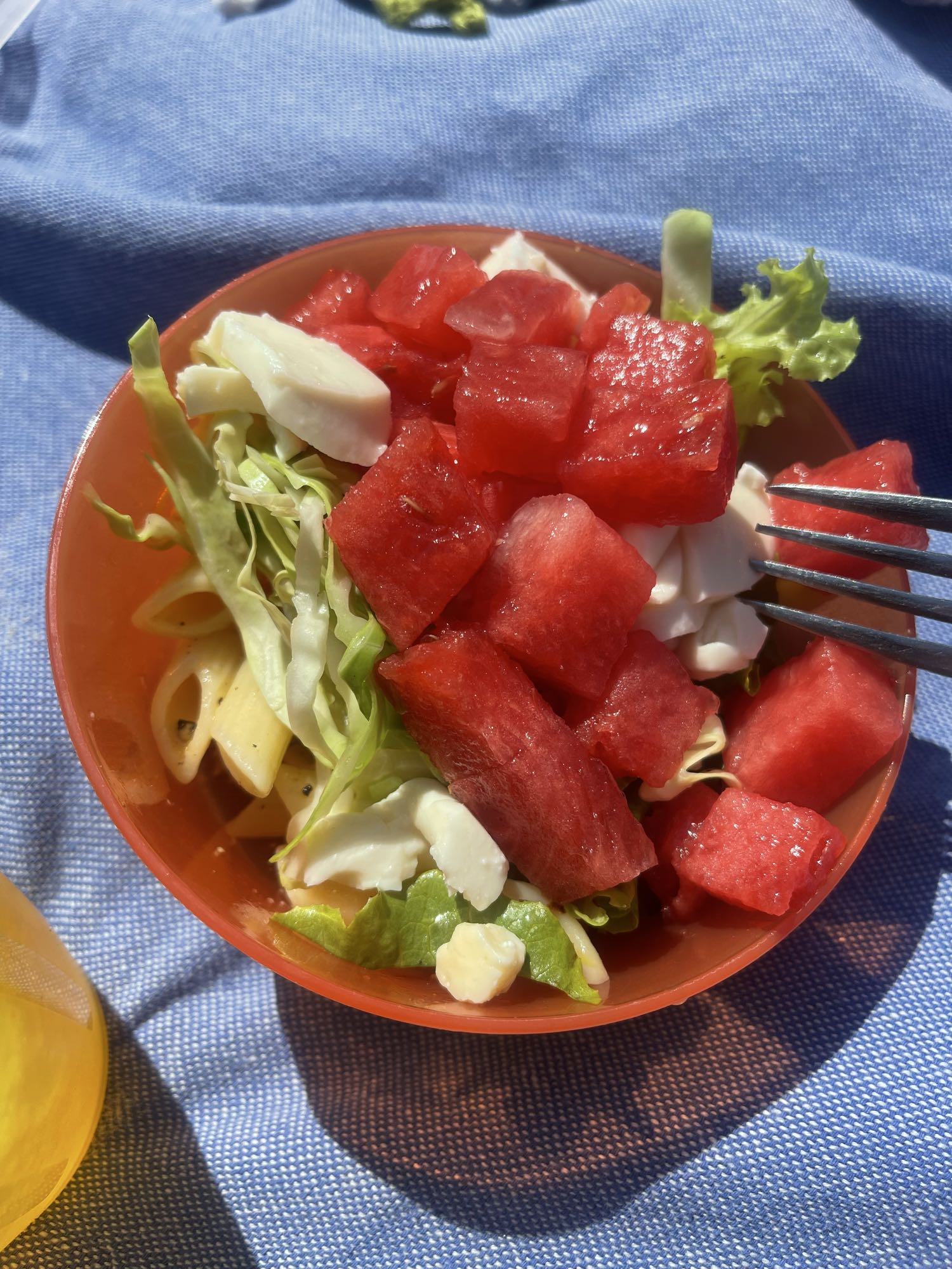 Vattenmelon pastasallad