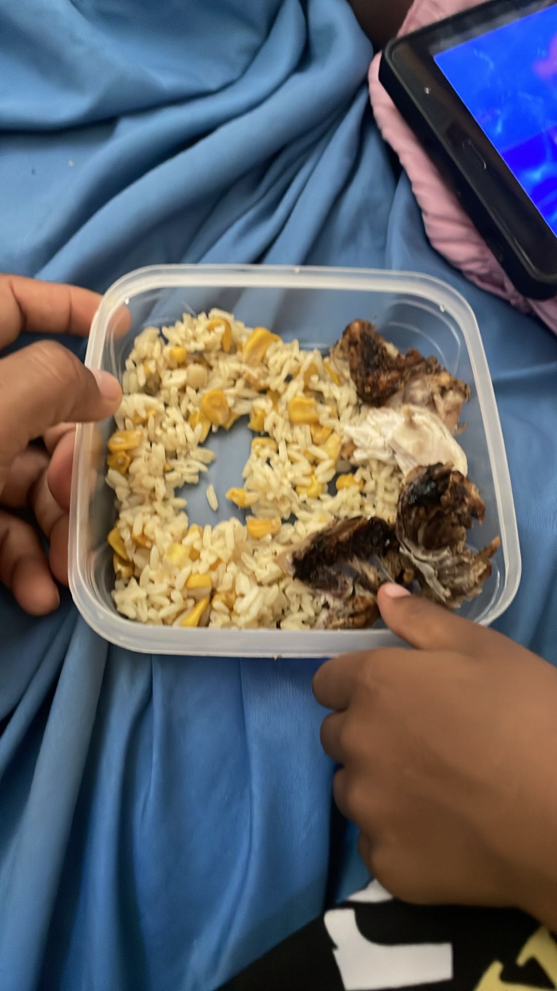 arroz con maíz y pollo