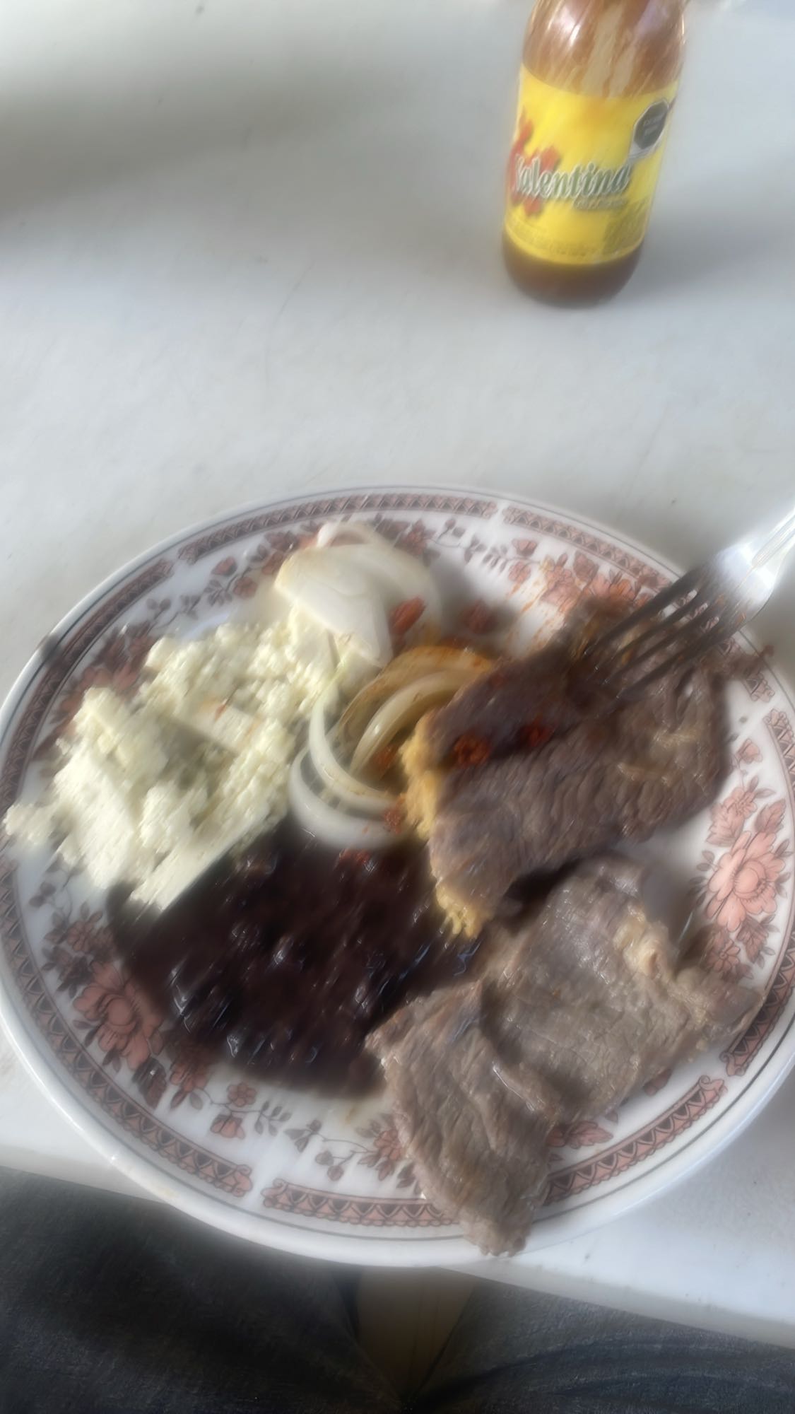 carne con frijoles y queso