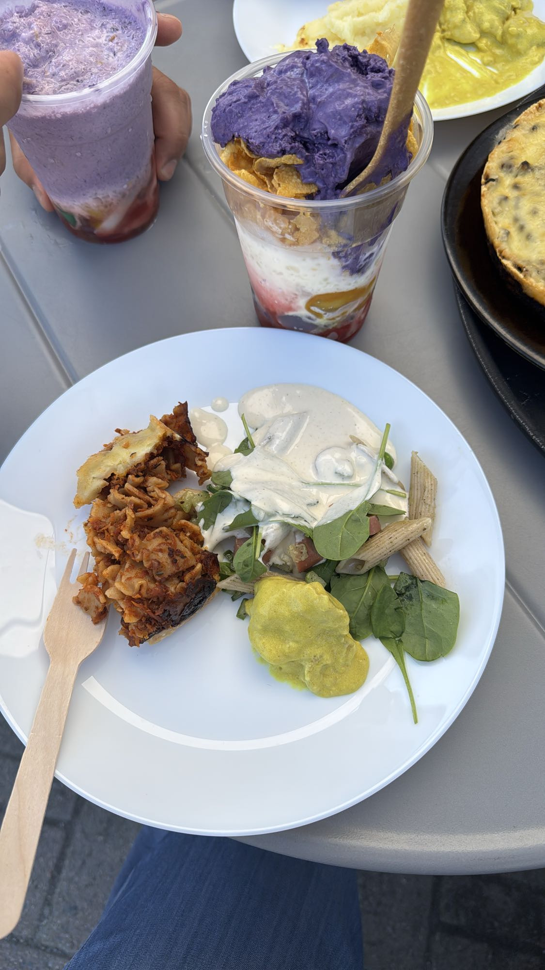 Pastagratäng & sallad med dessert