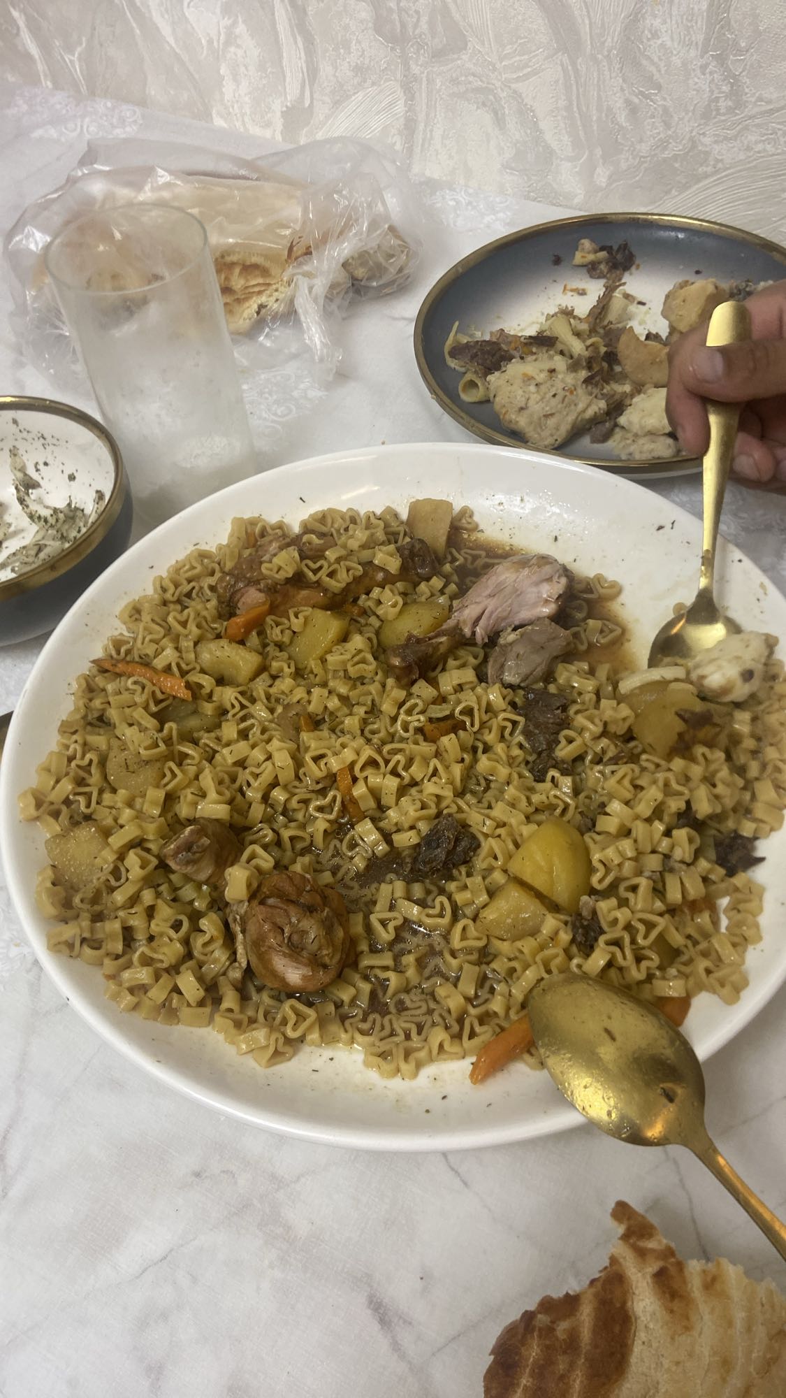 лапша с мясом и овощами