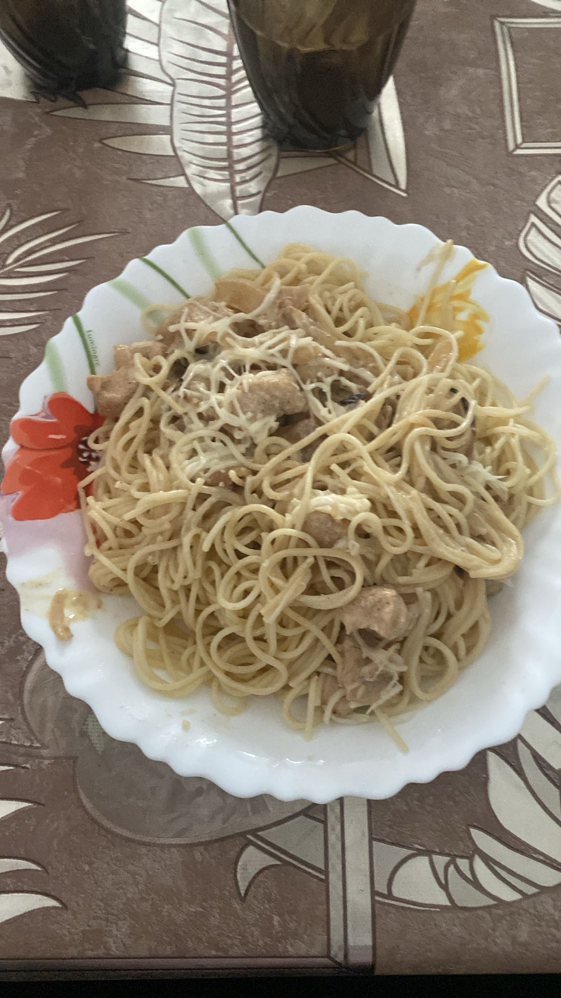 Spaghetti au poulet crémeux