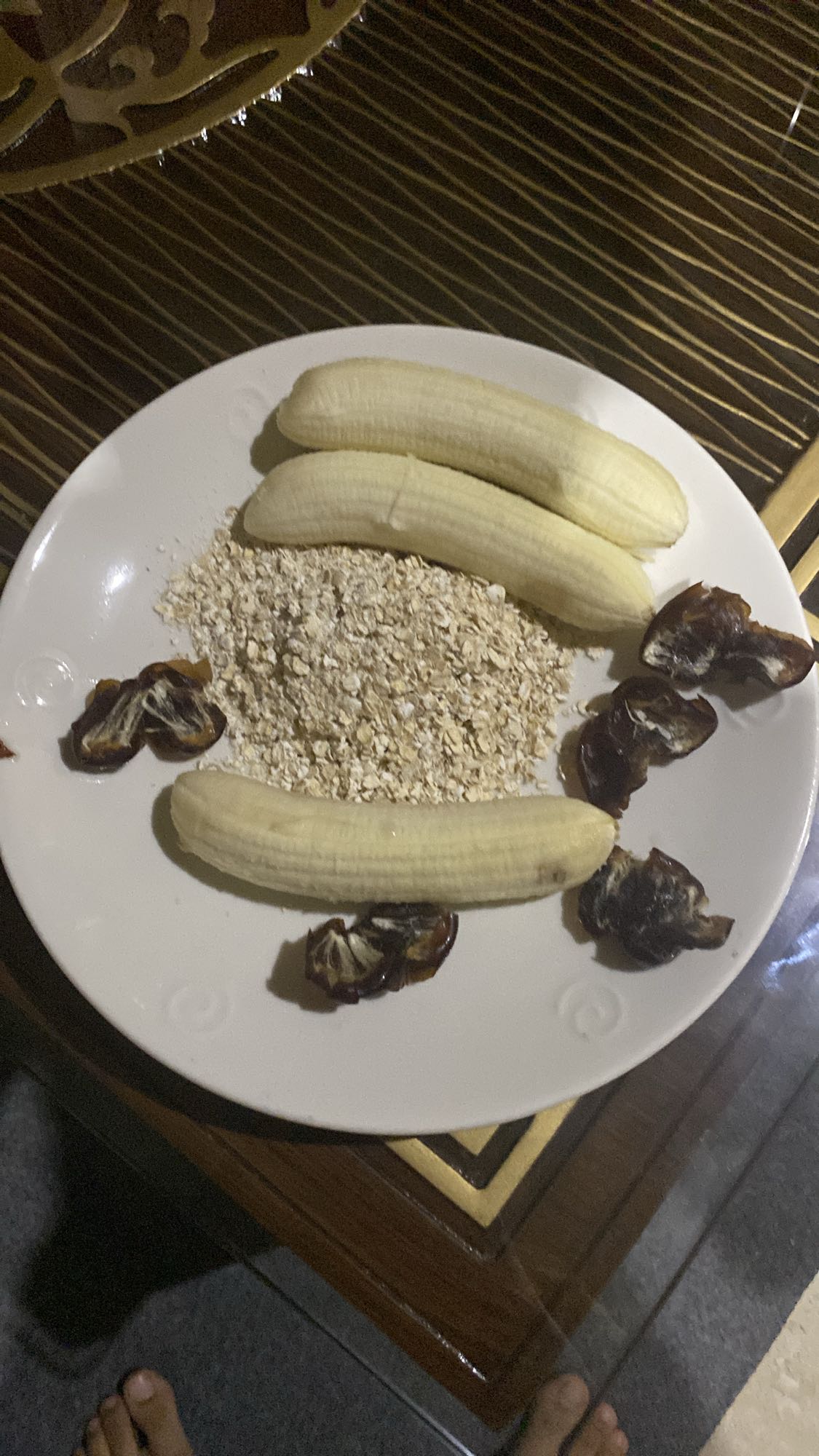 Banana Oats with Dates