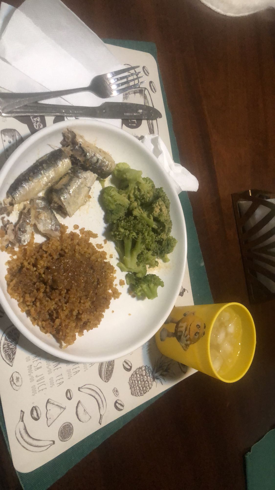 Sardinas con brócoli y bulgur