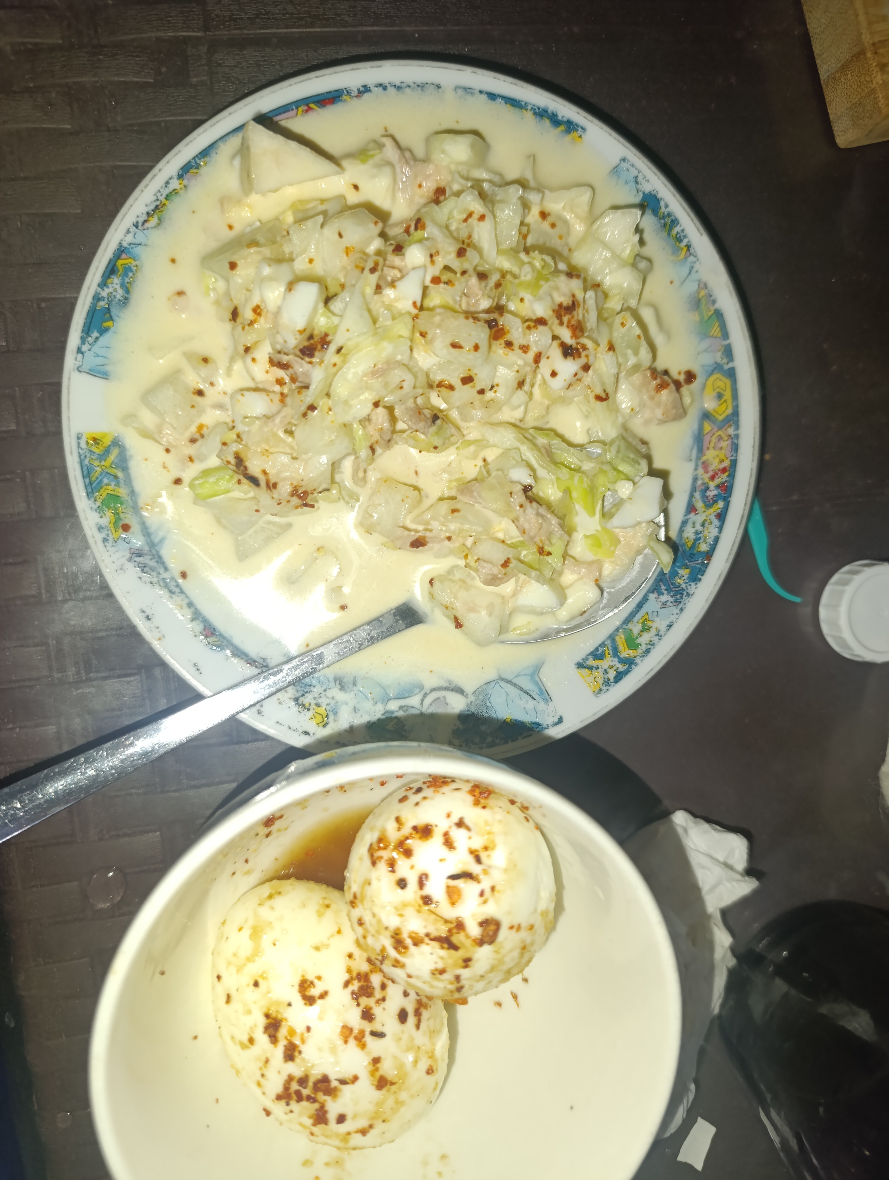 Egg salad with spicy eggs