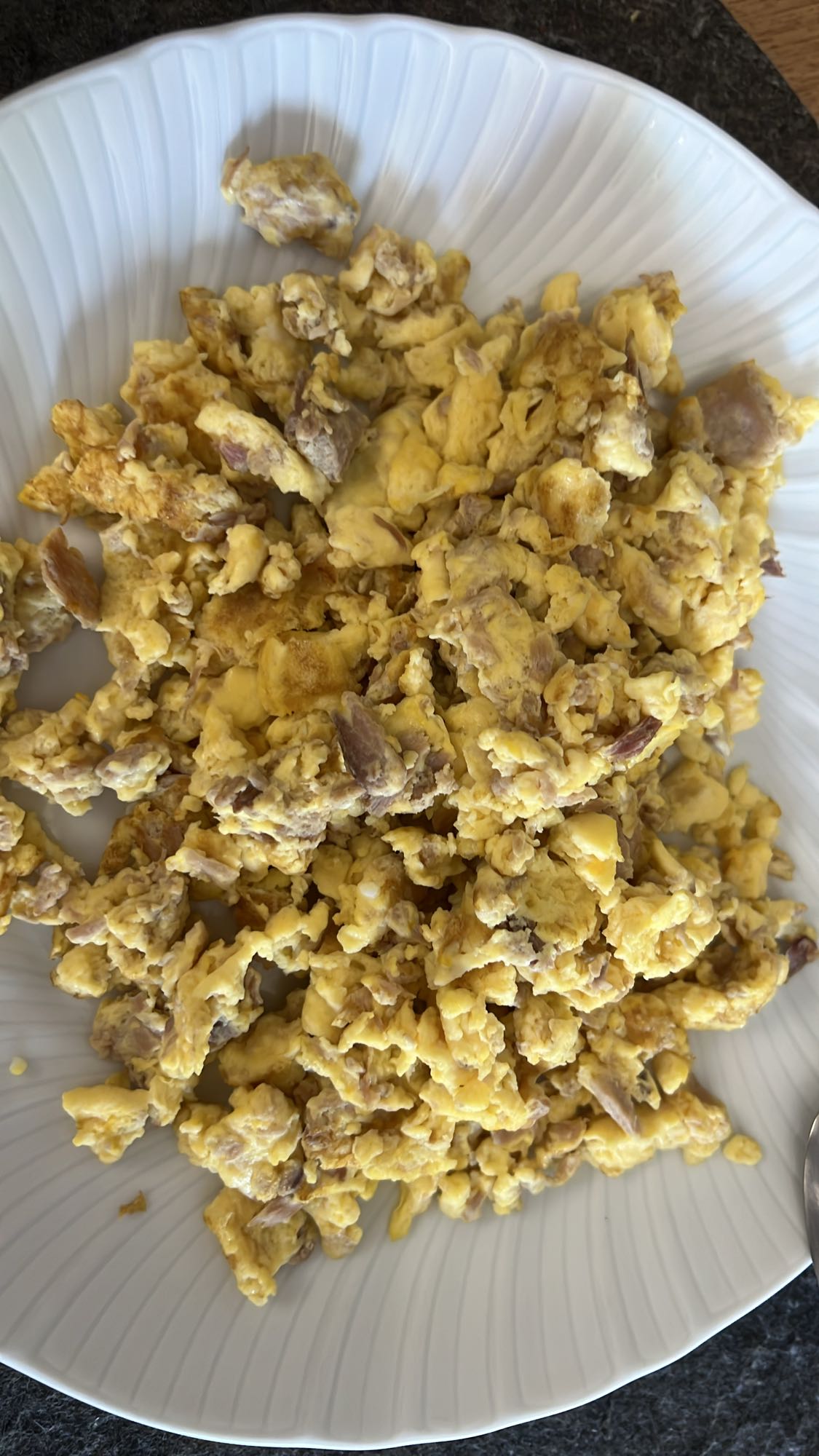 Scrambled eggs with meat