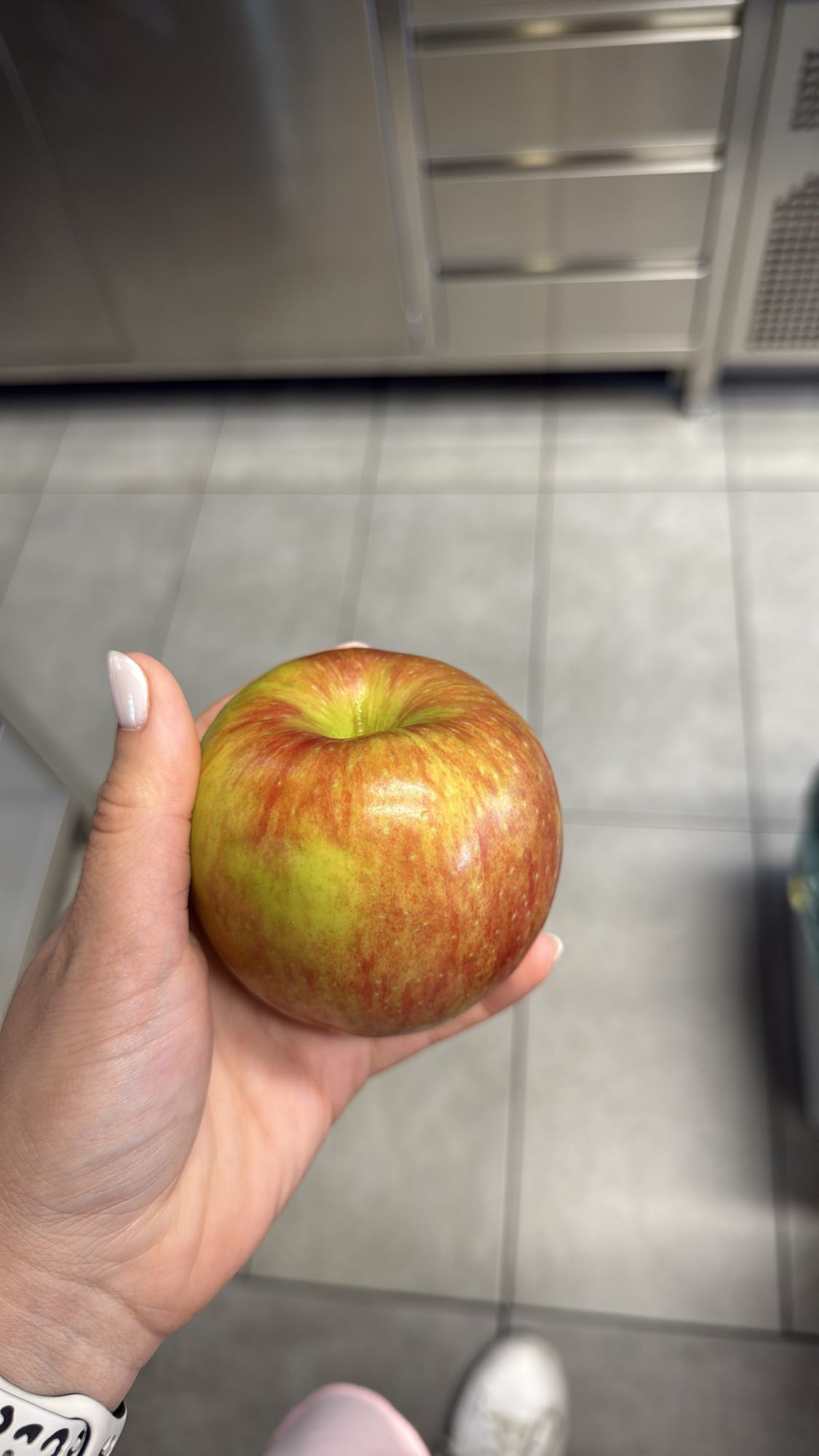 Whole Apple