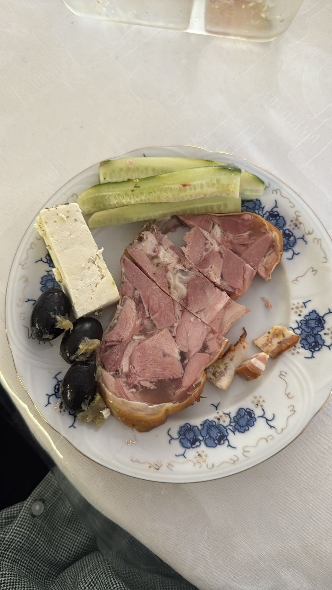 Aperitiv cu carne și brânză