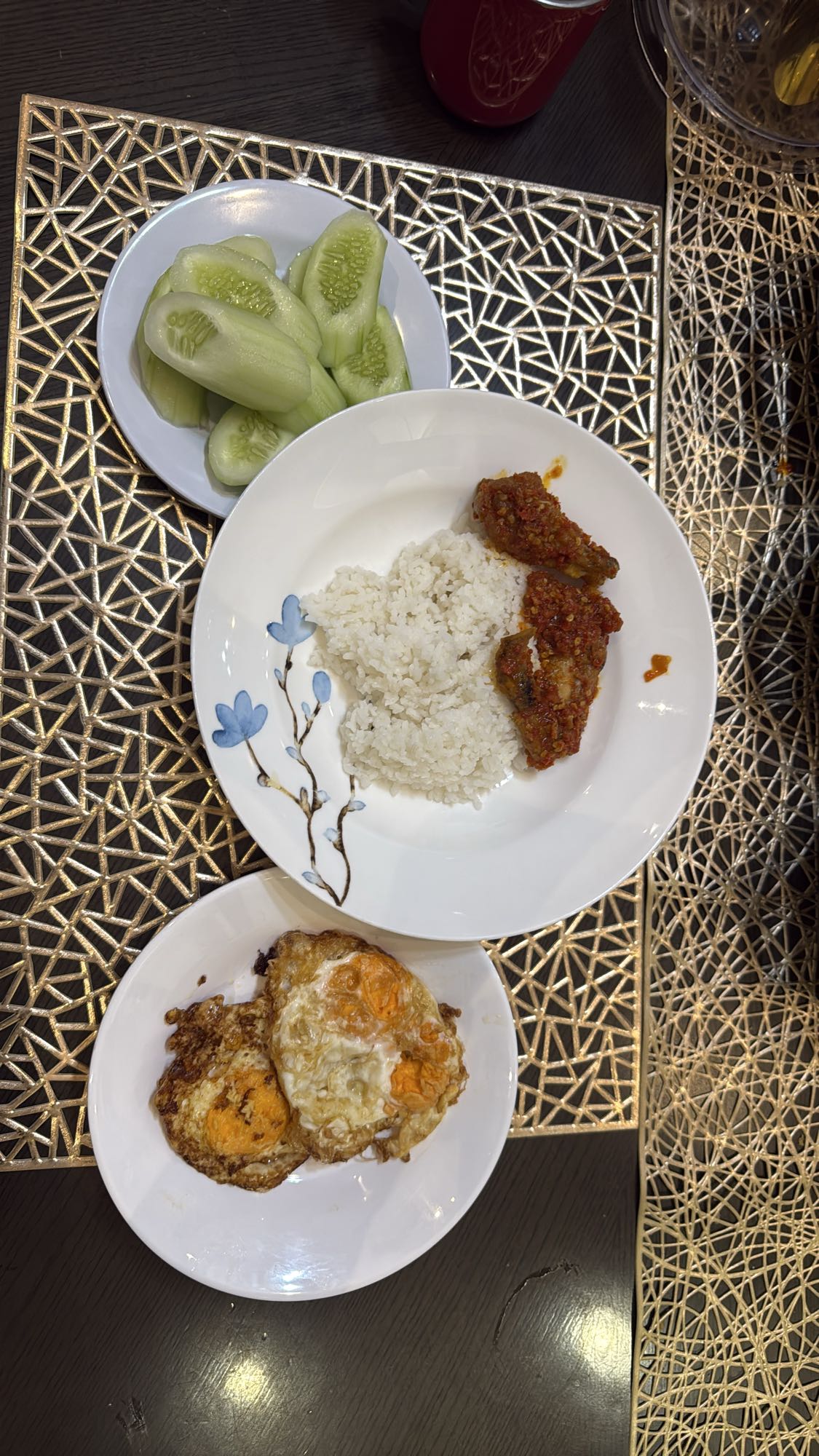 Rice with egg and chicken