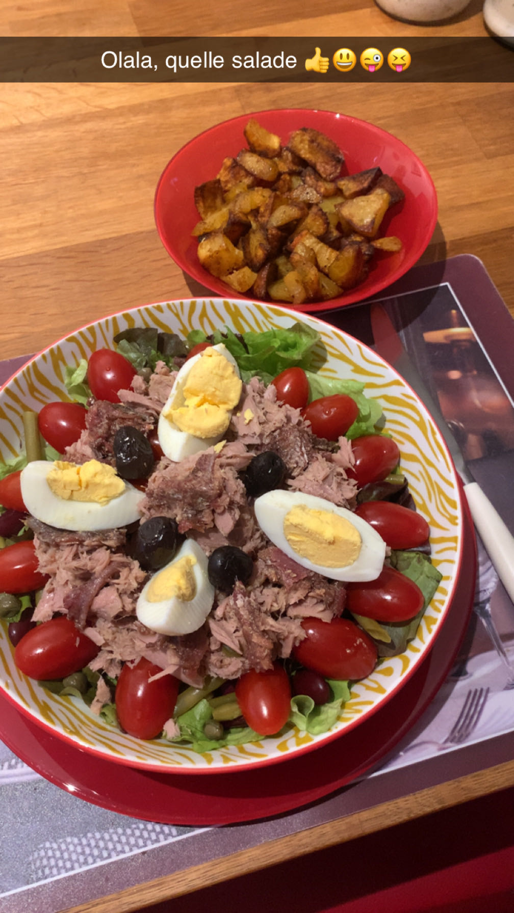 Salade niçoise et pommes