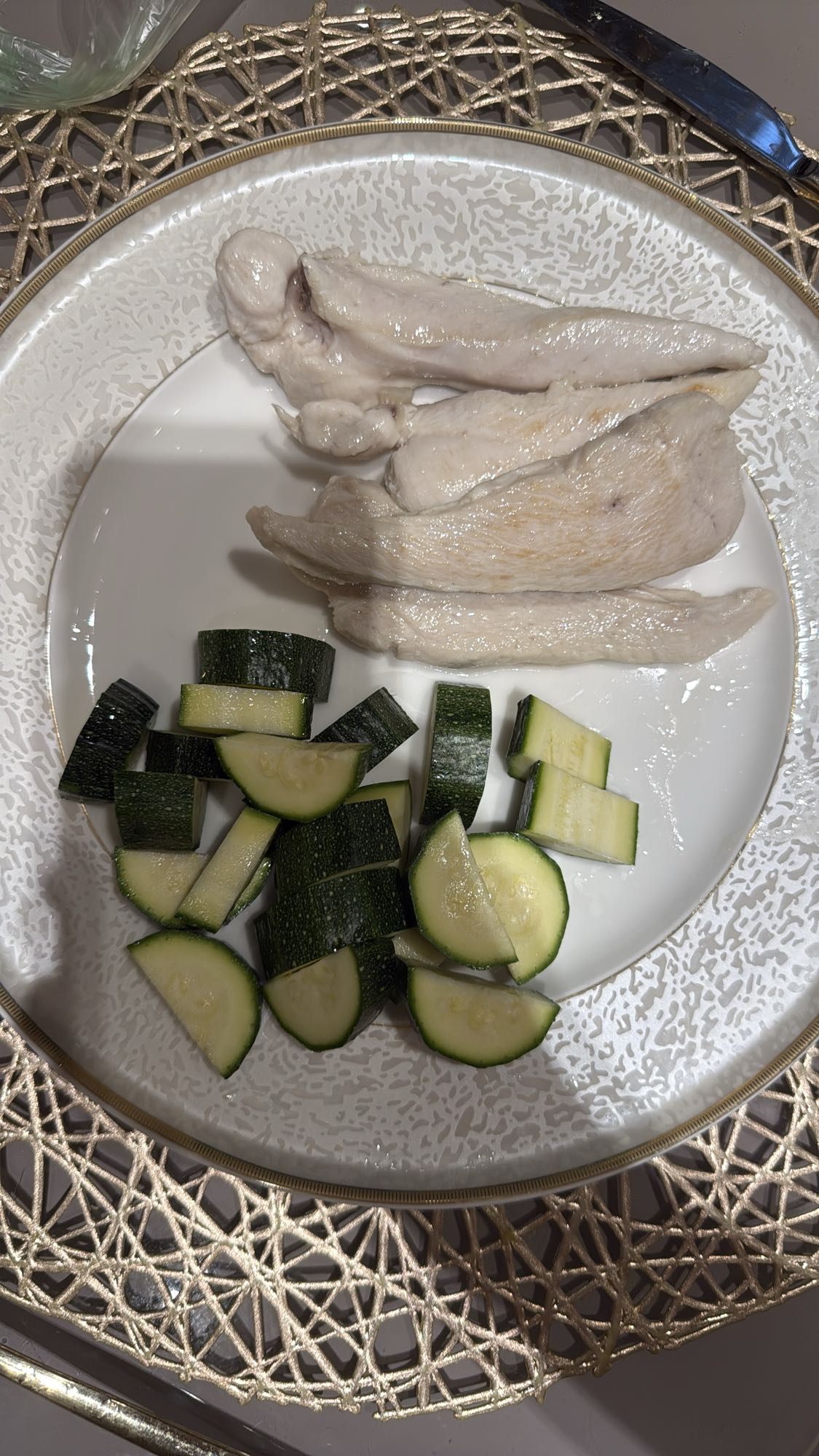 Курица с кабачками